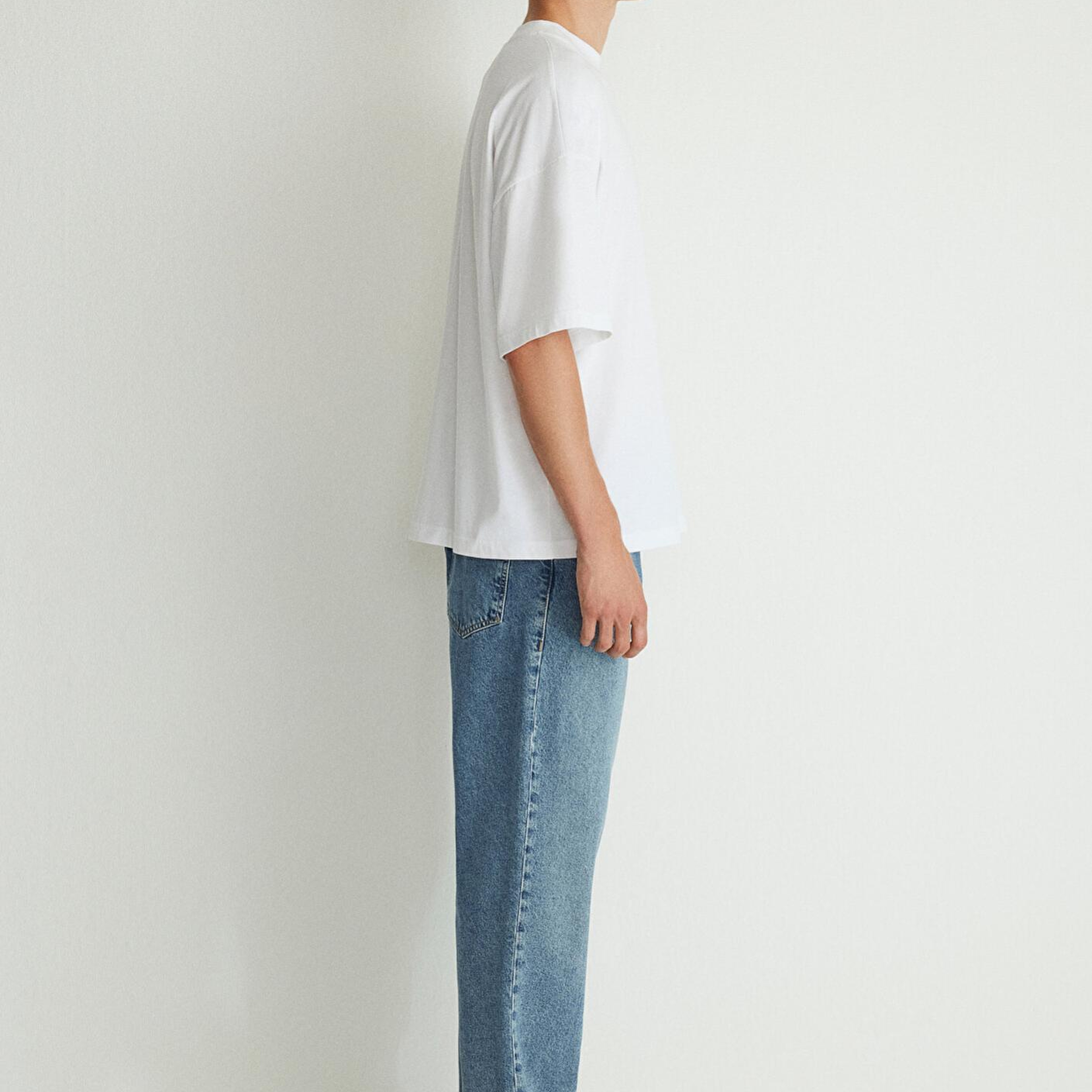 Mavi Bisiklet Yaka Basic Beyaz Tişört Oversize / Geniş Kesim 0611931-620