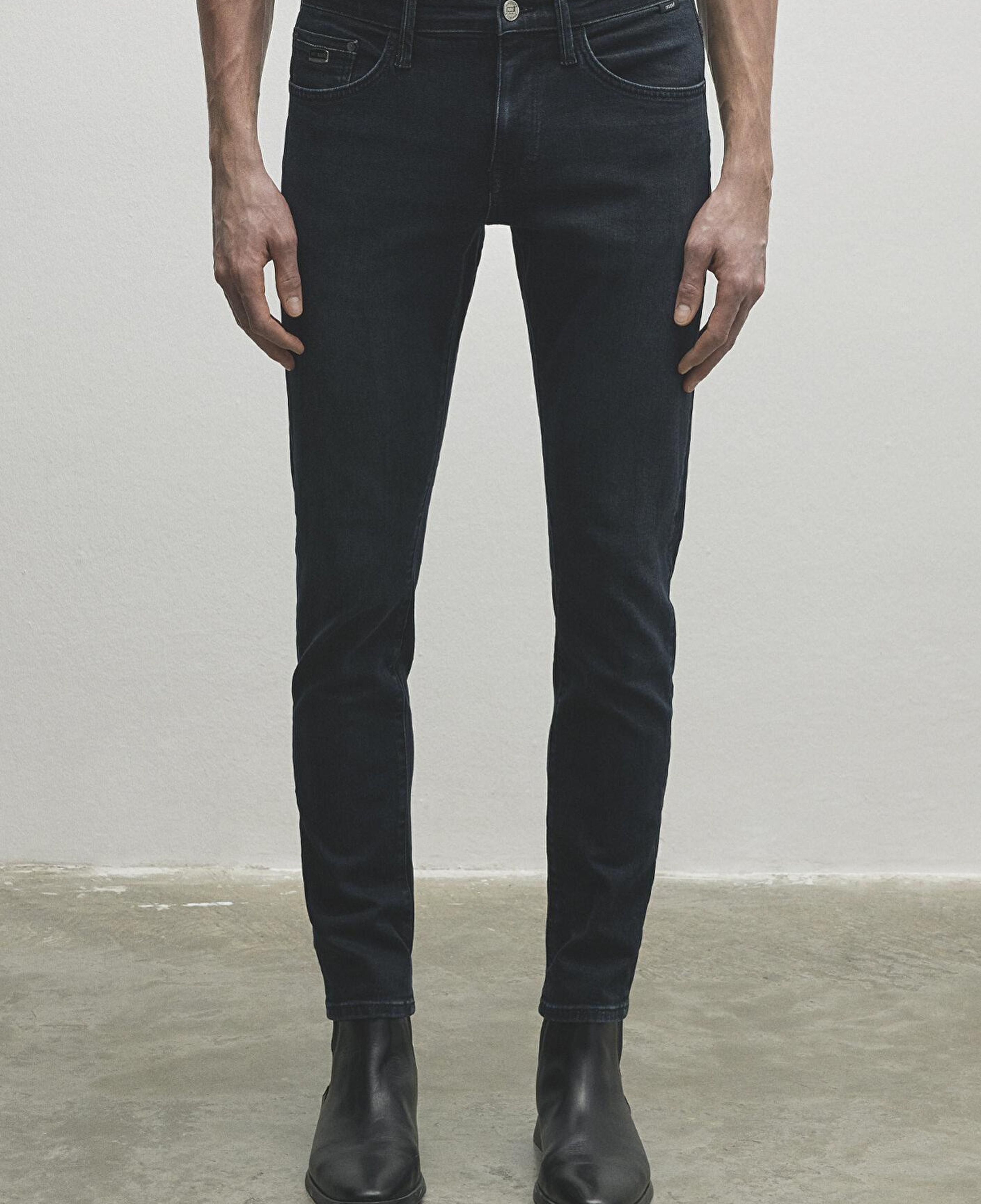 Mavi James Lux Black Puslu Koyu Mavi Jean Pantolon 0042486543