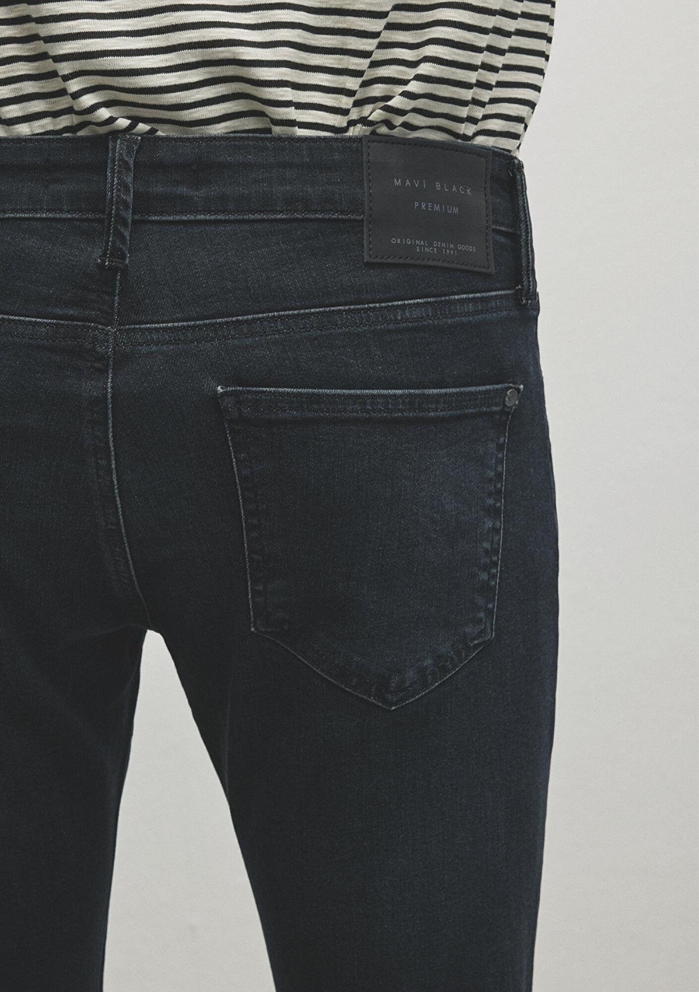 Mavi James Lux Black Puslu Koyu Mavi Jean Pantolon 0042486543