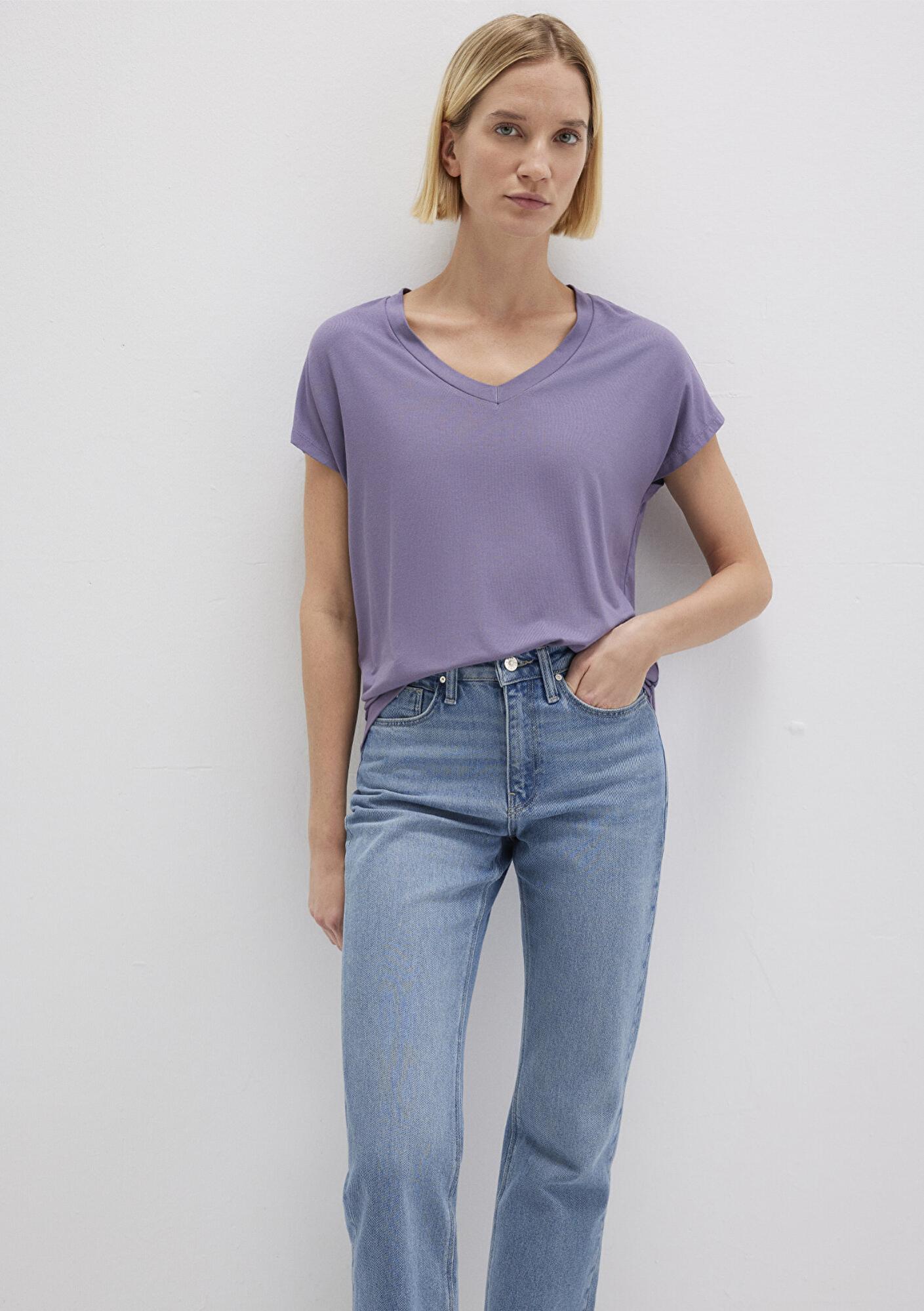 Mavi V Yaka Mor Basic Viskoz Tişört Regular Fit / Normal Kesim 167714-70608