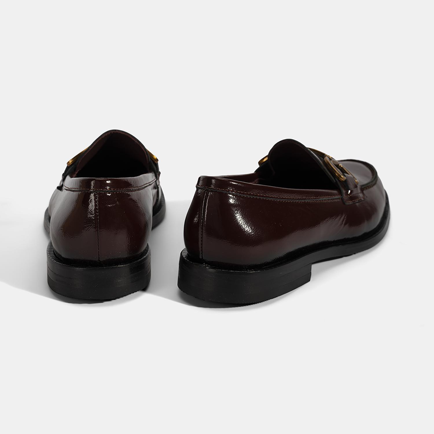 Kadın Bordo Metal Toka Aksesuarlı Rugan Loafer