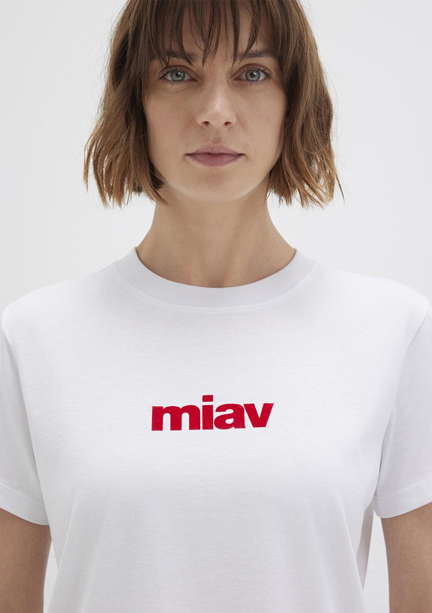 Mavi Kırmızı Miav Baskılı Beyaz Tişört Regular Fit / Normal Kesim 1610622-86417