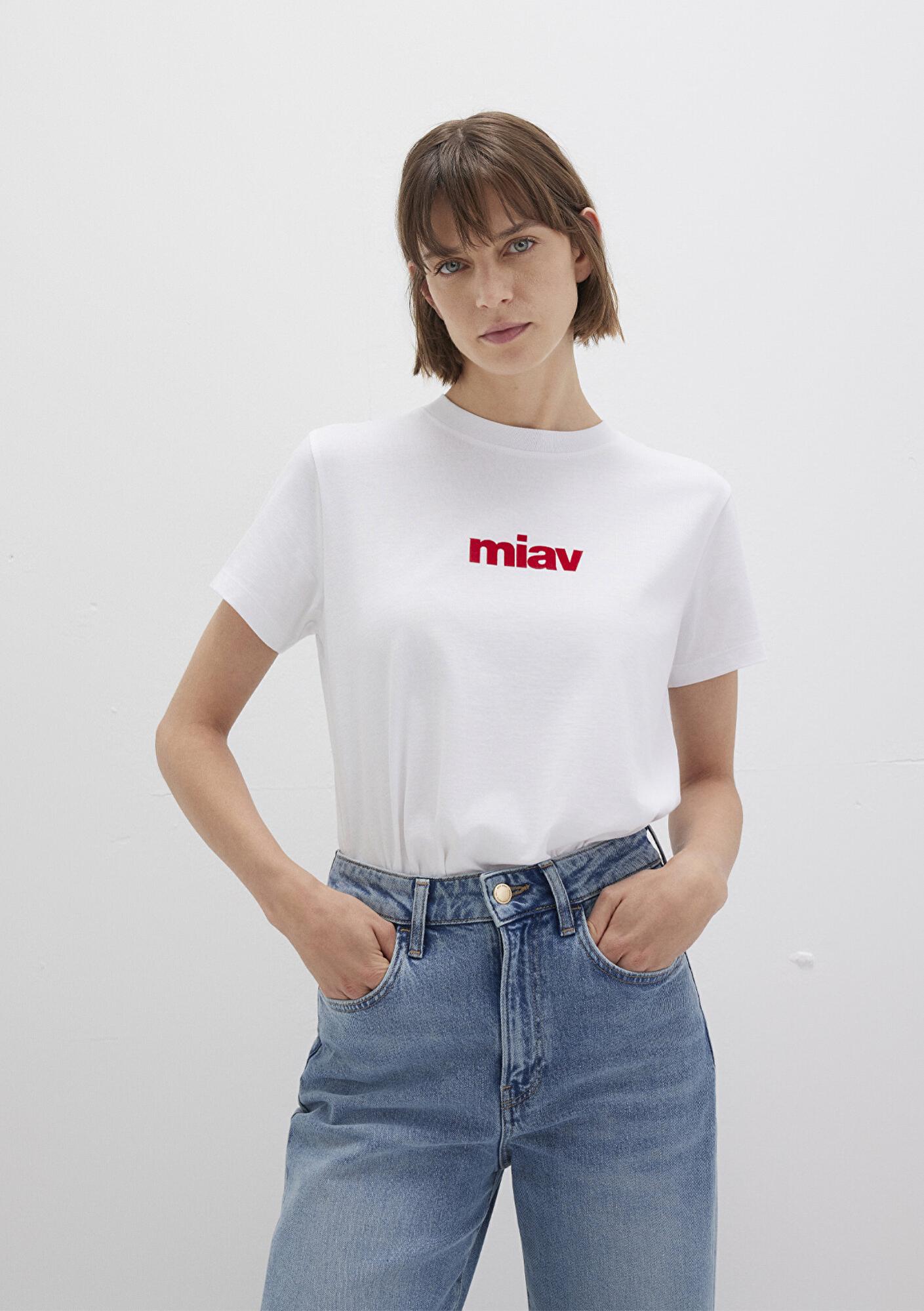 Mavi Kırmızı Miav Baskılı Beyaz Tişört Regular Fit / Normal Kesim 1610622-86417