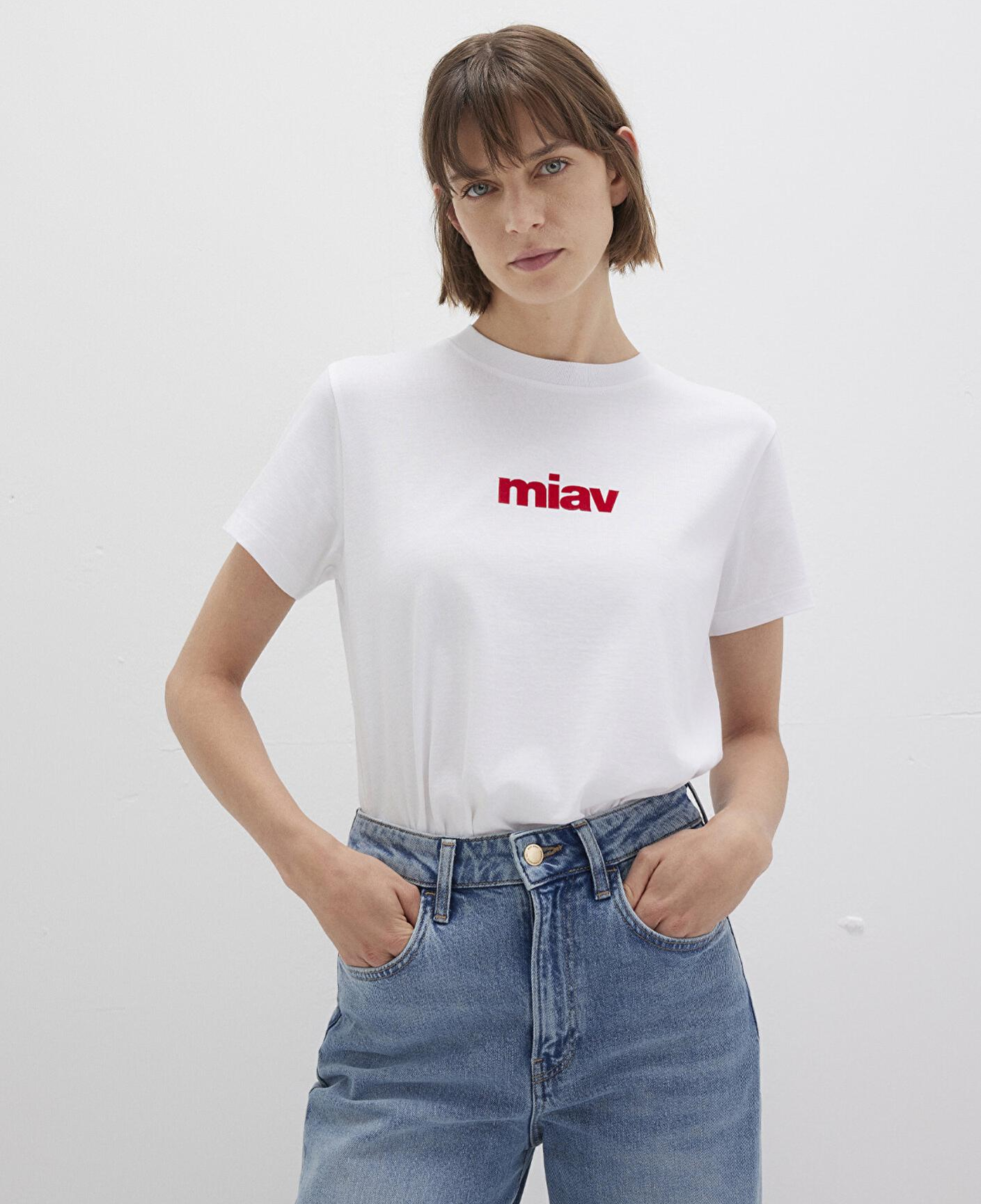 Mavi Kırmızı Miav Baskılı Beyaz Tişört Regular Fit / Normal Kesim 1610622-86417