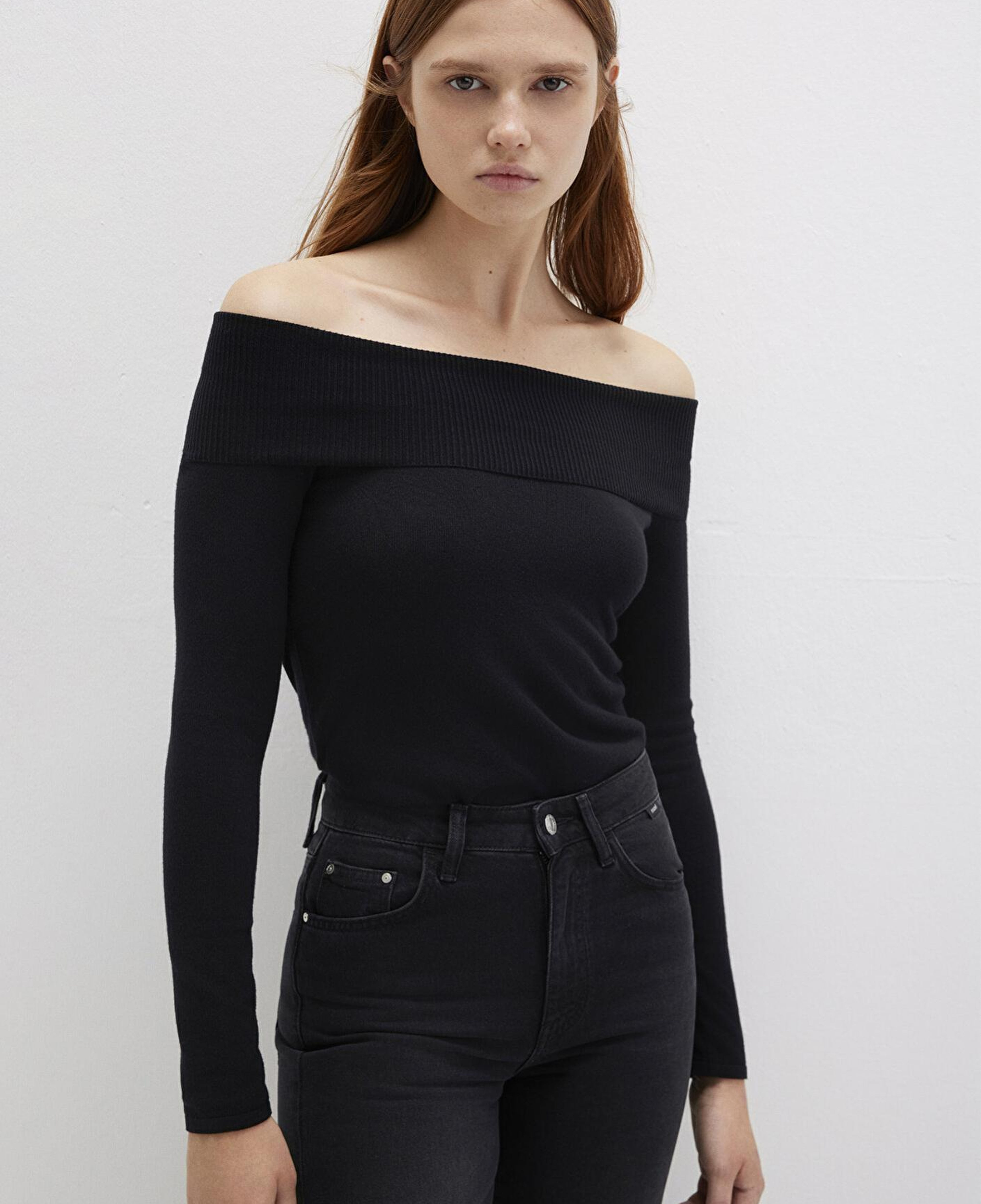 Mavi Düşük Omuz Detaylı Siyah Kazak Fitted / Vücuda Oturan Kesim 1710391-900