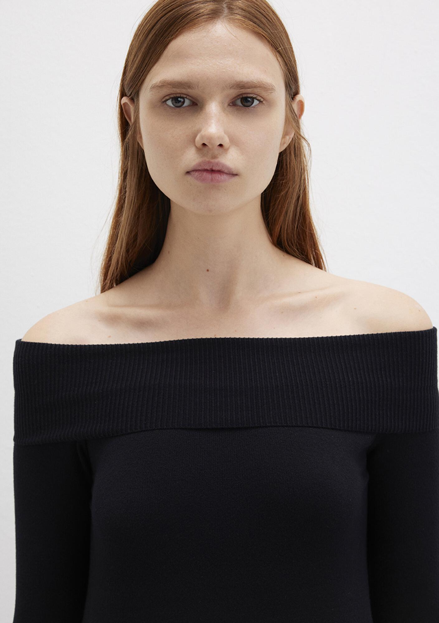 Mavi Düşük Omuz Detaylı Siyah Kazak Fitted / Vücuda Oturan Kesim 1710391-900