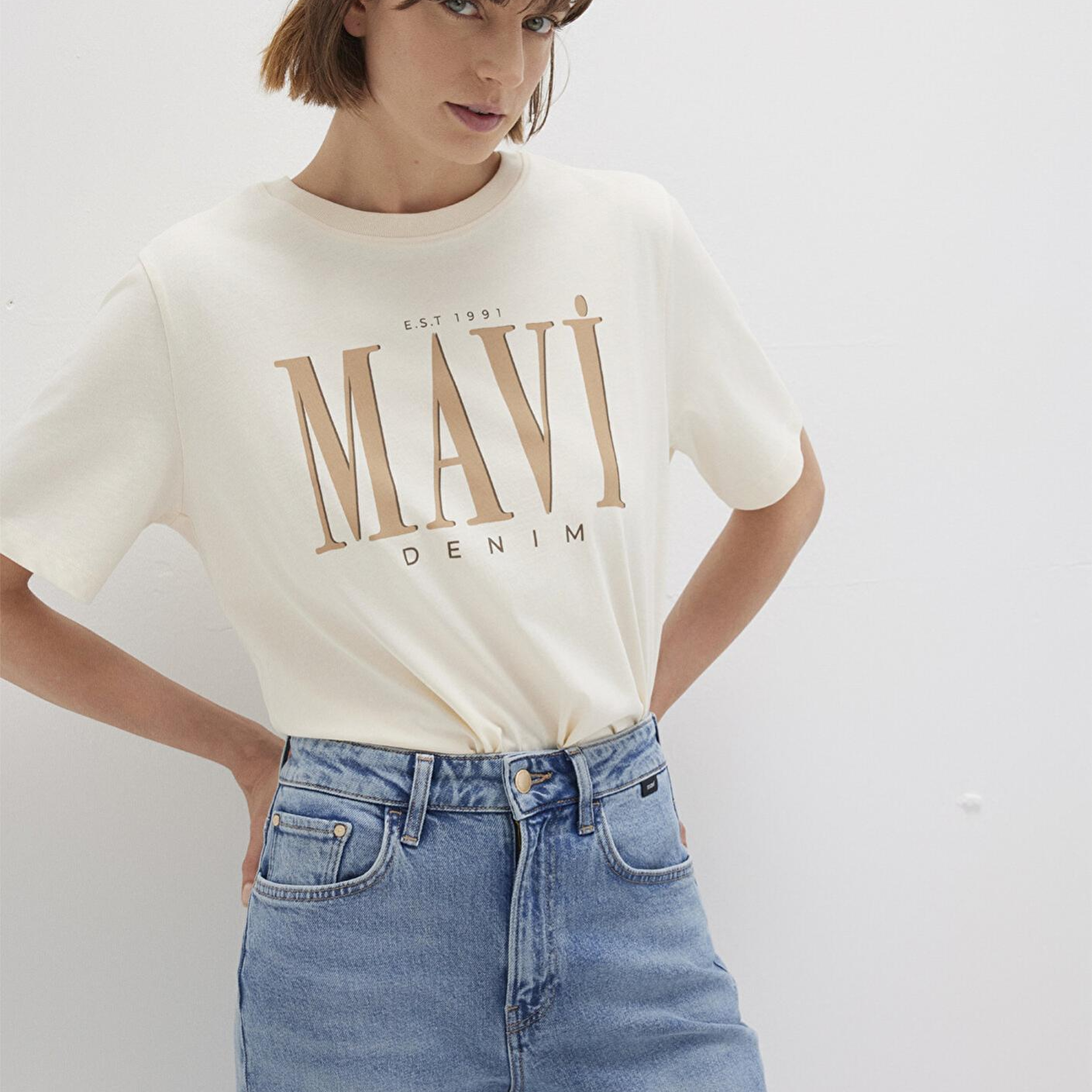 Mavi Mavi Logo Baskılı Bej Tişört Regular Fit / Normal Kesim 1611990-70008