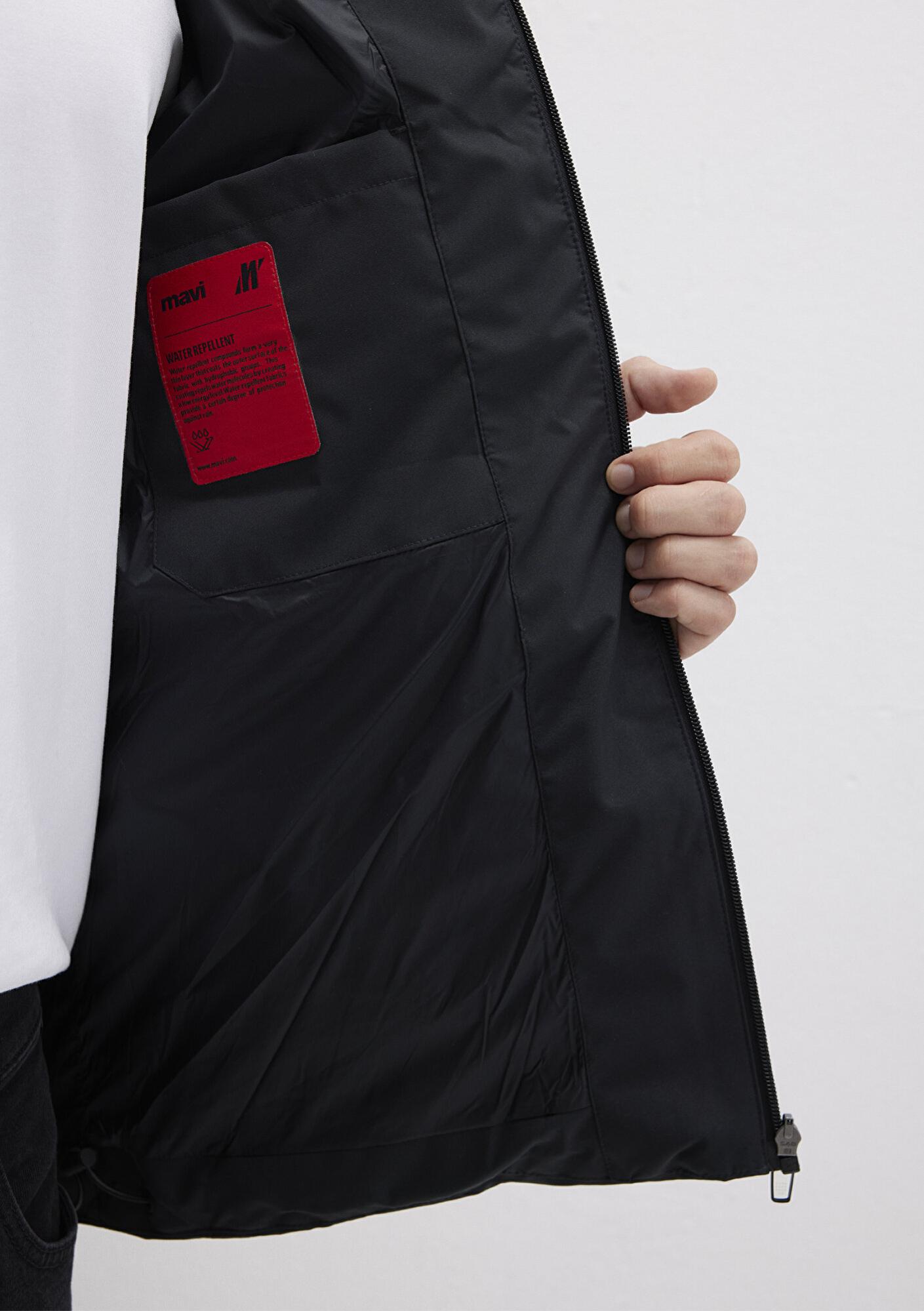 Mavi Su İtici Kapüşonlu Siyah Şişme Mont 0110313-71379