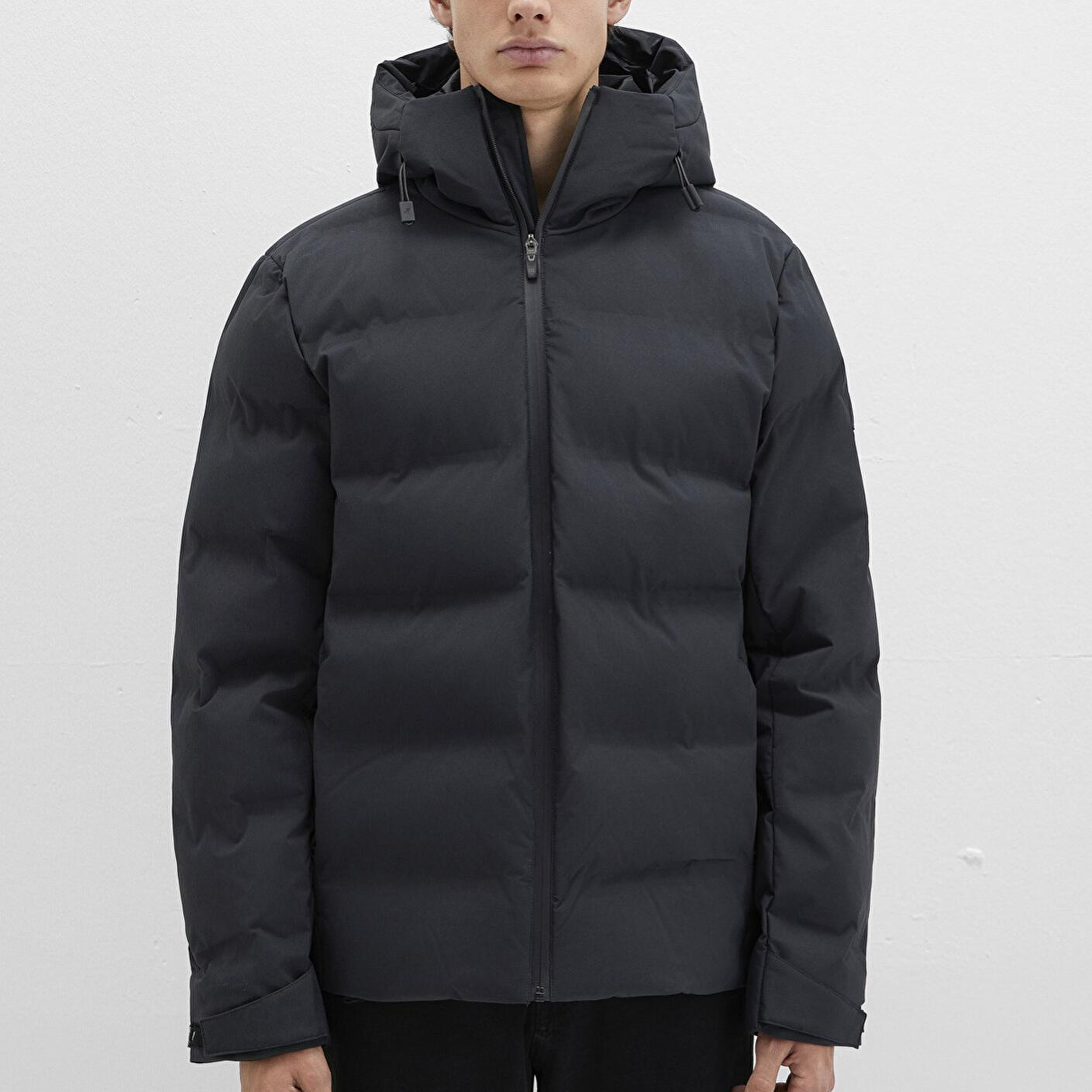 Mavi Su İtici Kapüşonlu Siyah Şişme Mont 0110313-71379