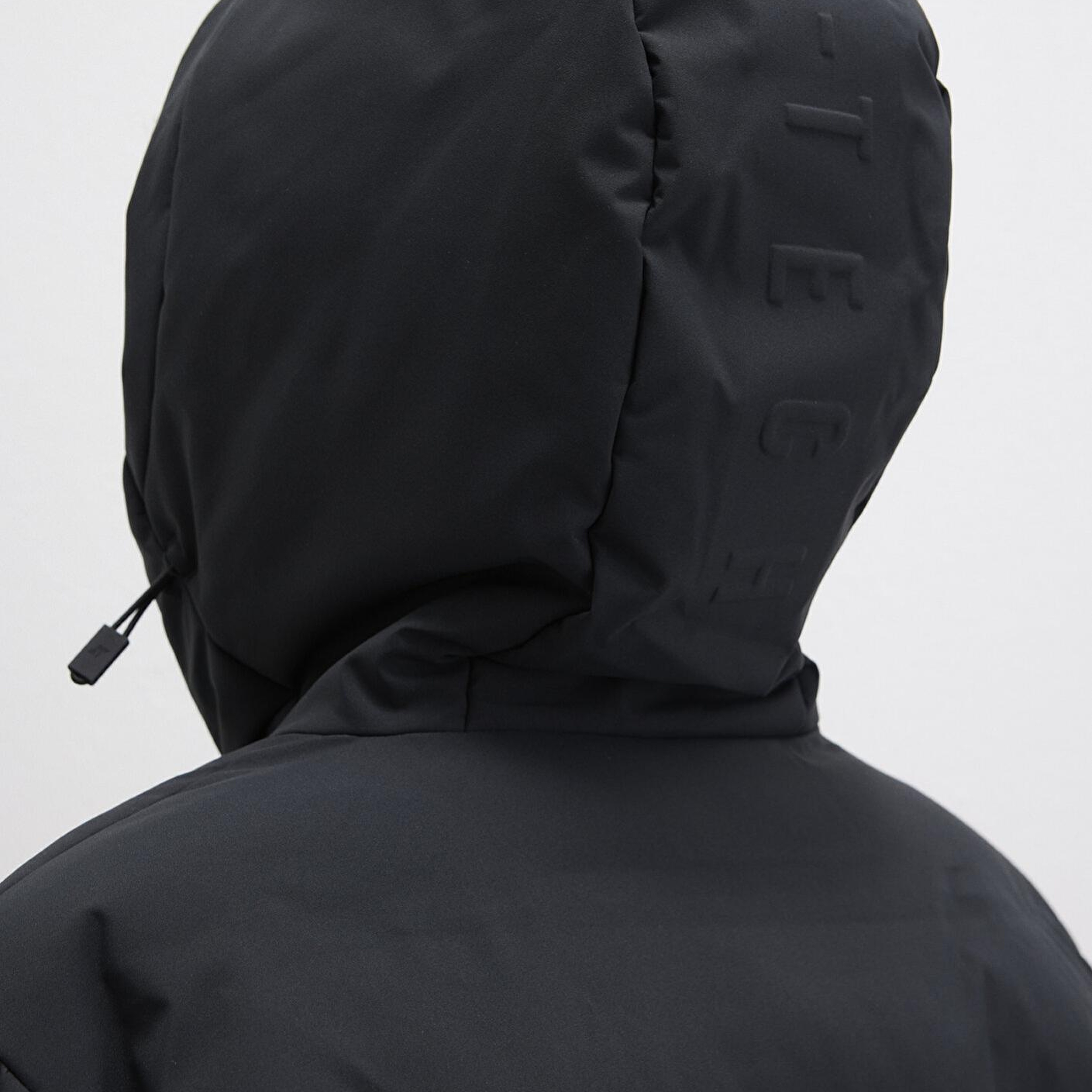 Mavi Su İtici Kapüşonlu Siyah Şişme Mont 0110313-71379