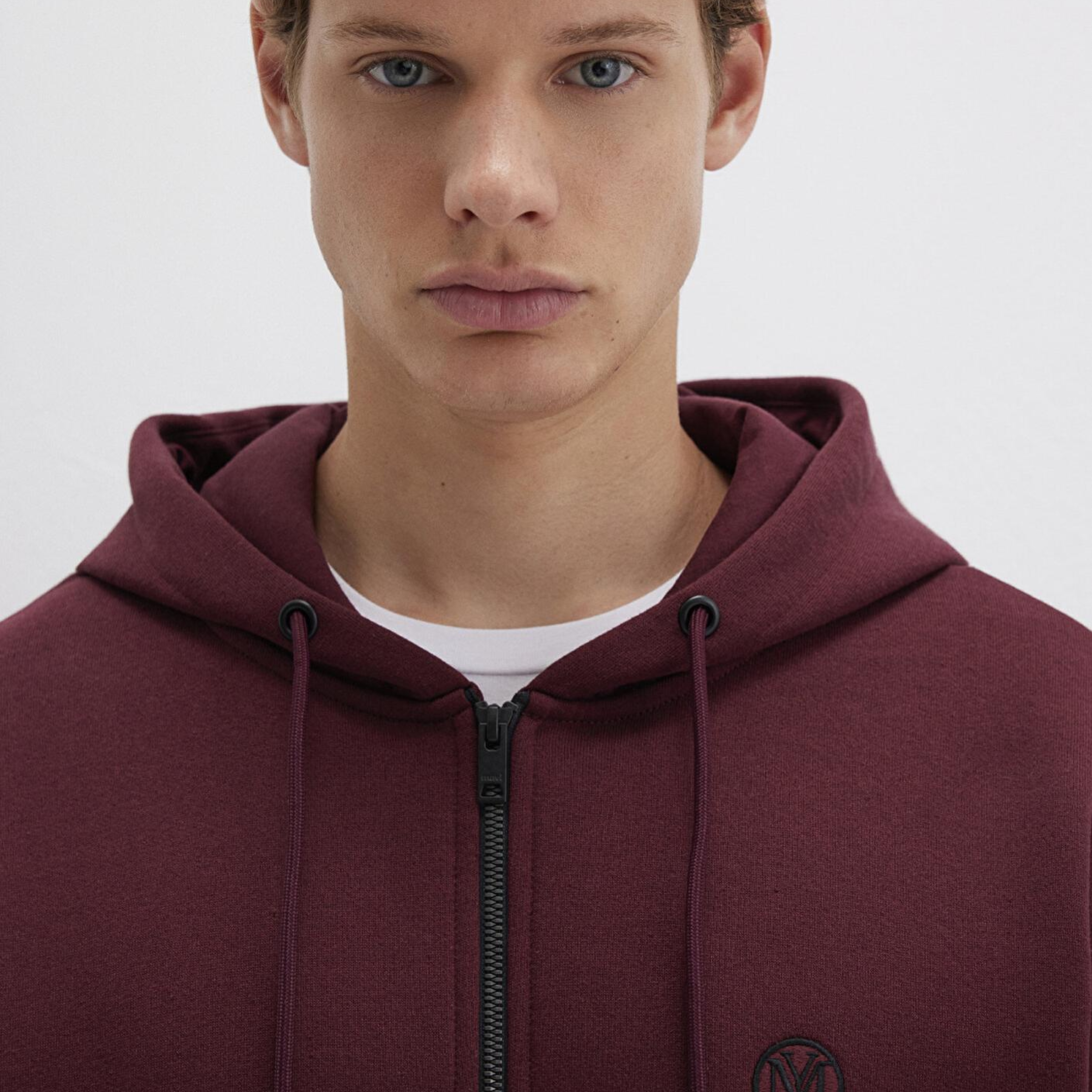 Mavi Mühür Logo Nakışlı Kapüşonlu Fermuarlı Bordo Sweatshirt 066979-70426