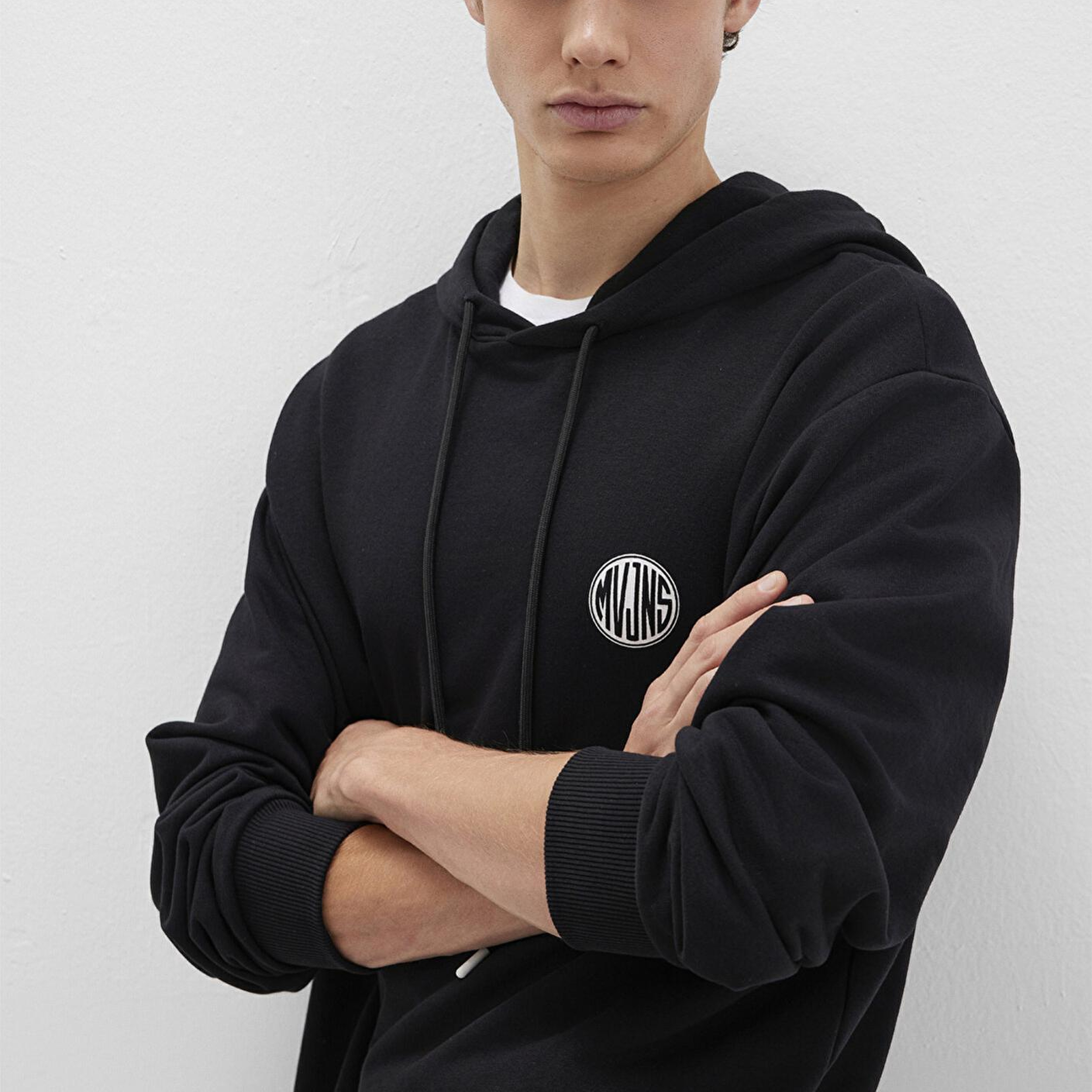 Mavi MVJNS Logo Baskılı Kapüşonlu Siyah Sweatshirt 0611786-900