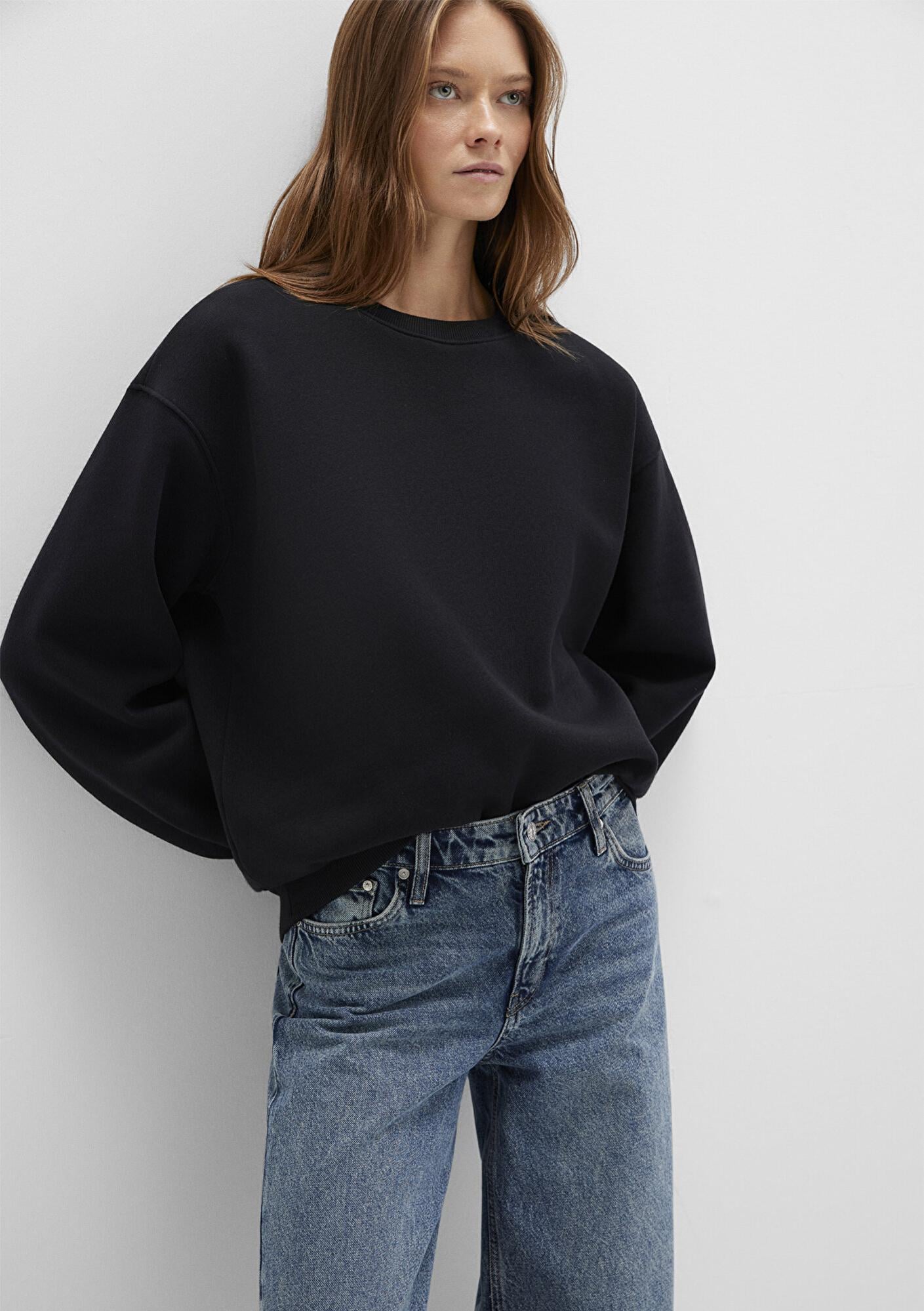 Mavi Bisiklet Yaka Siyah Basic Sweatshirt 1610198-900