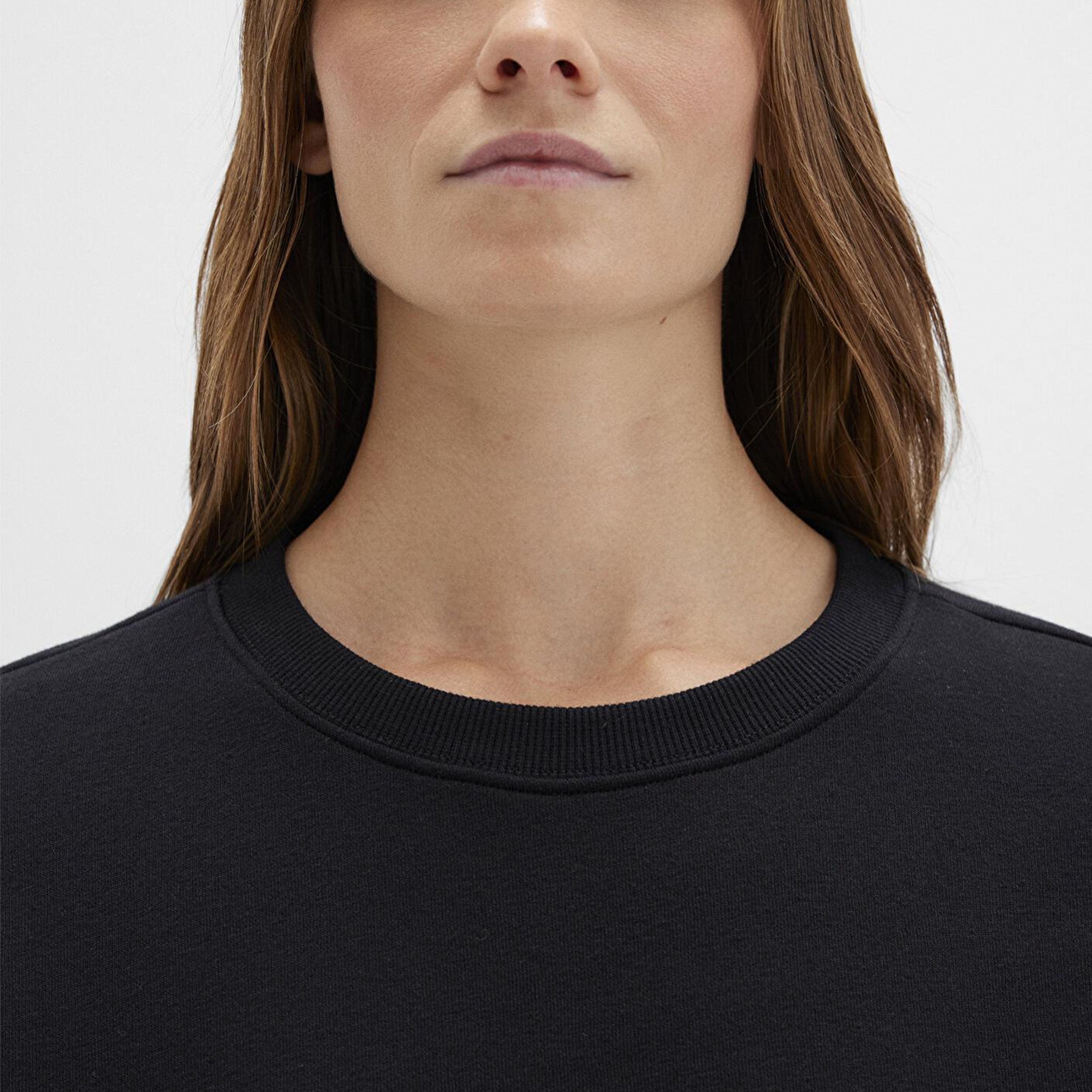 Mavi Bisiklet Yaka Siyah Basic Sweatshirt 1610198-900