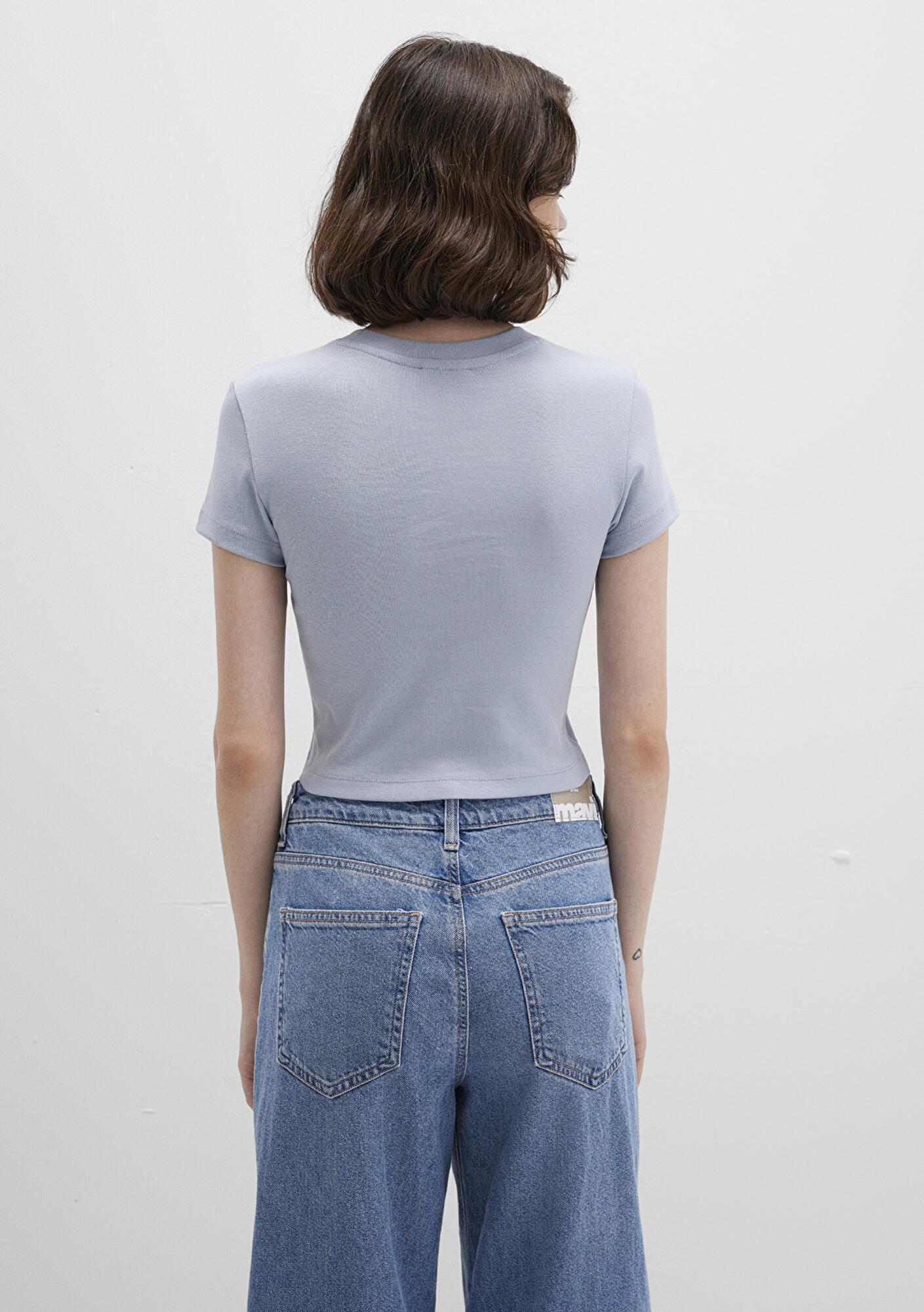 Mavi Mavi Basic Crop Tişört Crop / Kısa Kesim 1600814-85385