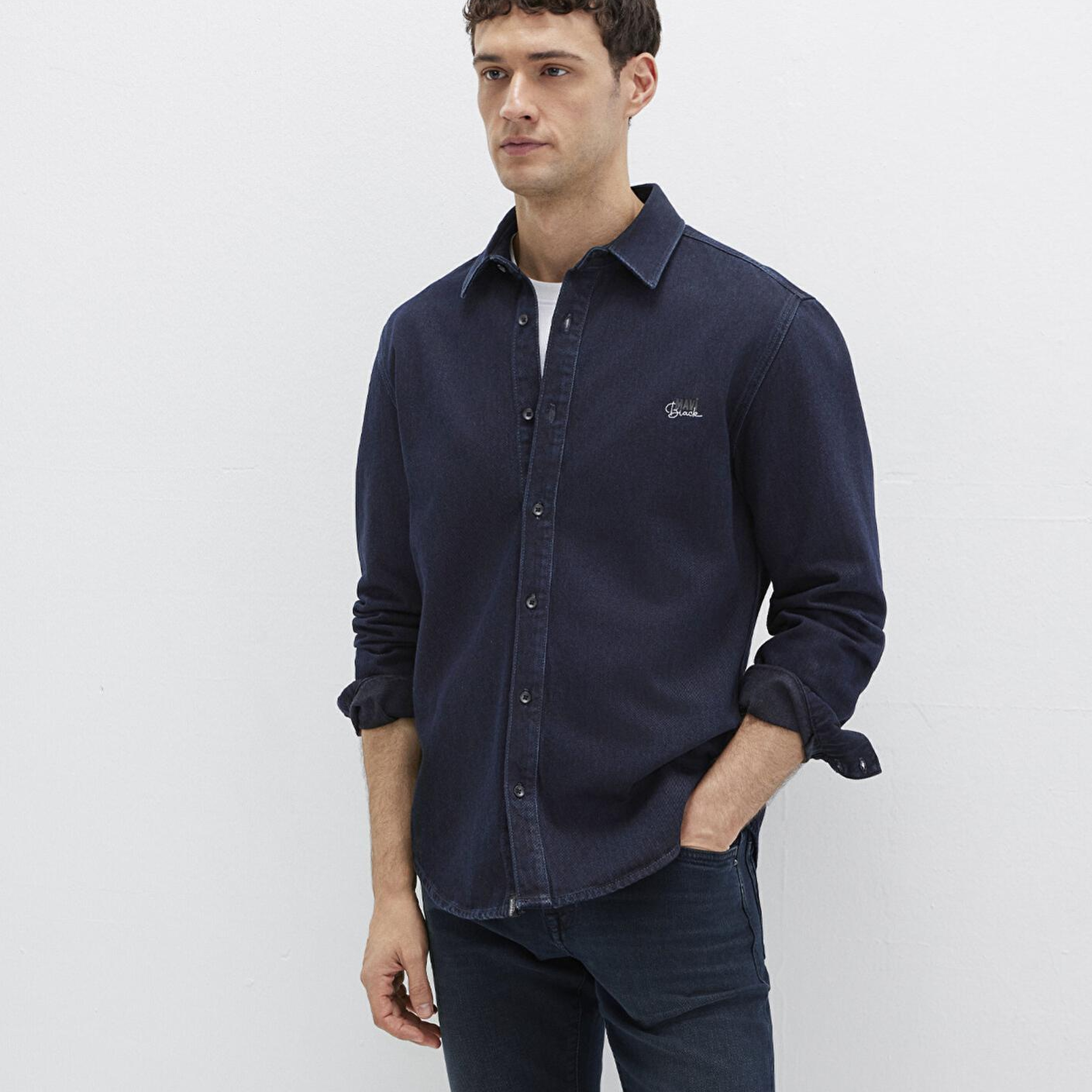 Mavi Roy Lux Black Gece Mavisi Jean Gömlek Slim Fit / Dar Kesim 0210496-85224