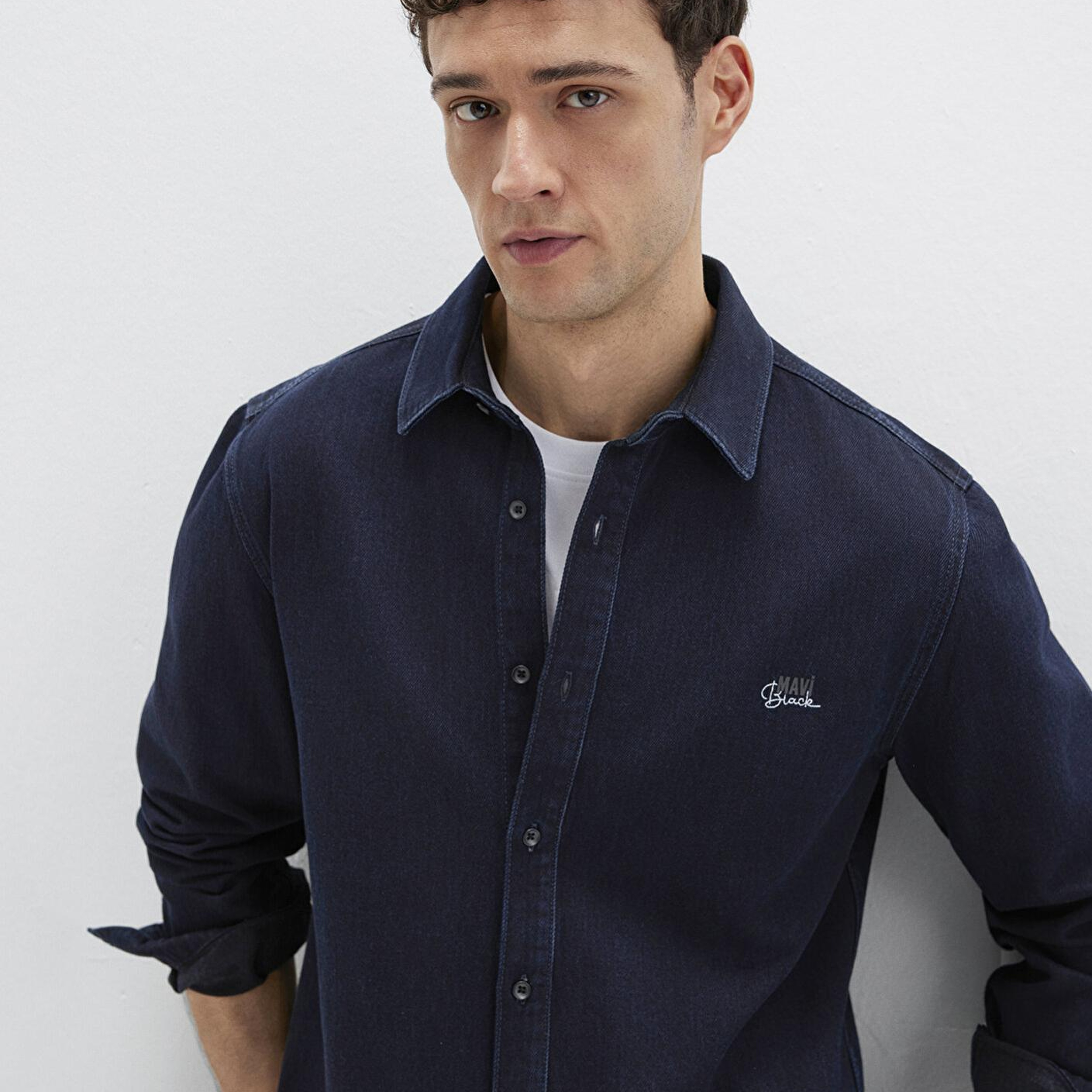 Mavi Roy Lux Black Gece Mavisi Jean Gömlek Slim Fit / Dar Kesim 0210496-85224