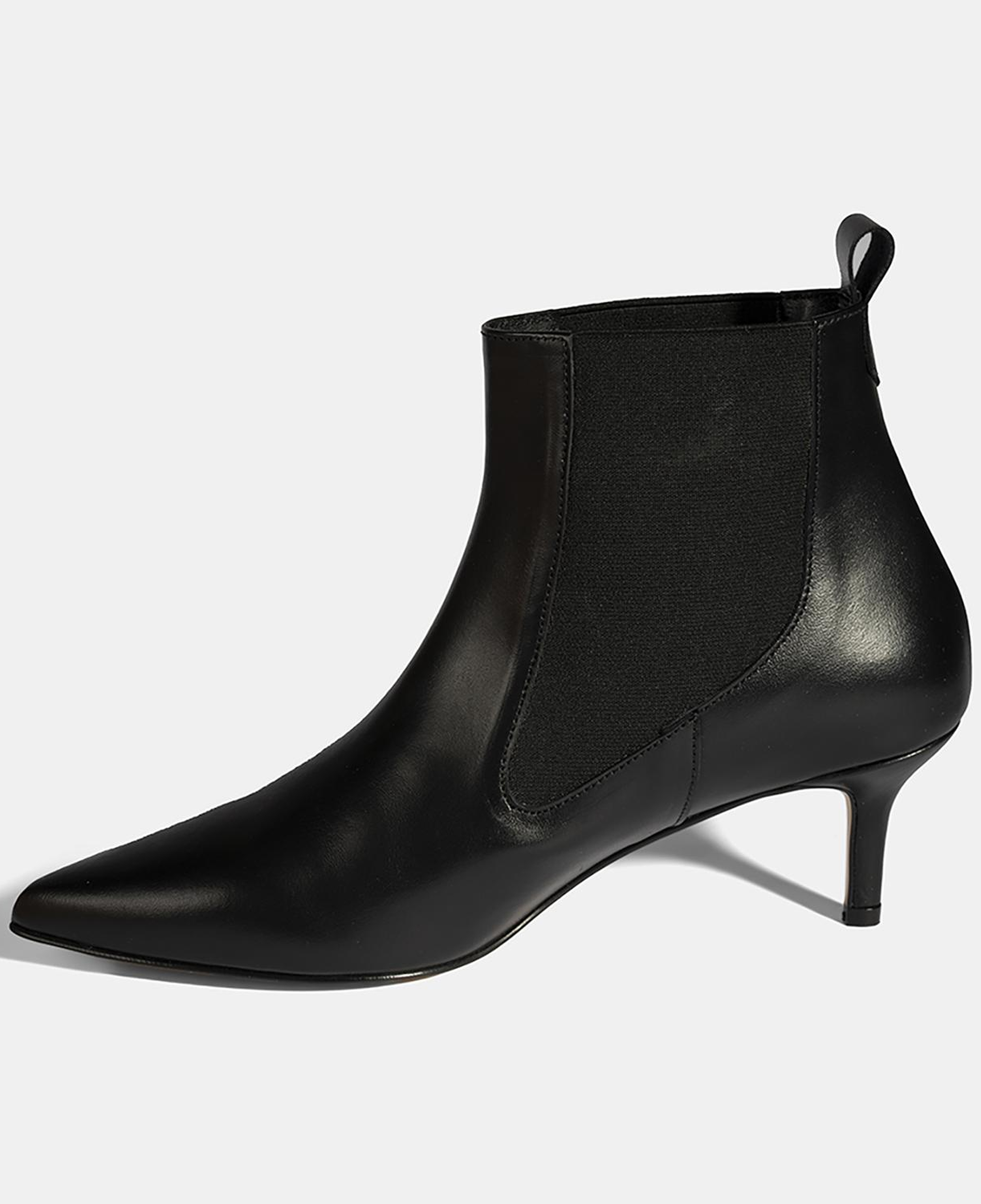Kadın Siyah Lastikli İnce Topuklu Deri Bot