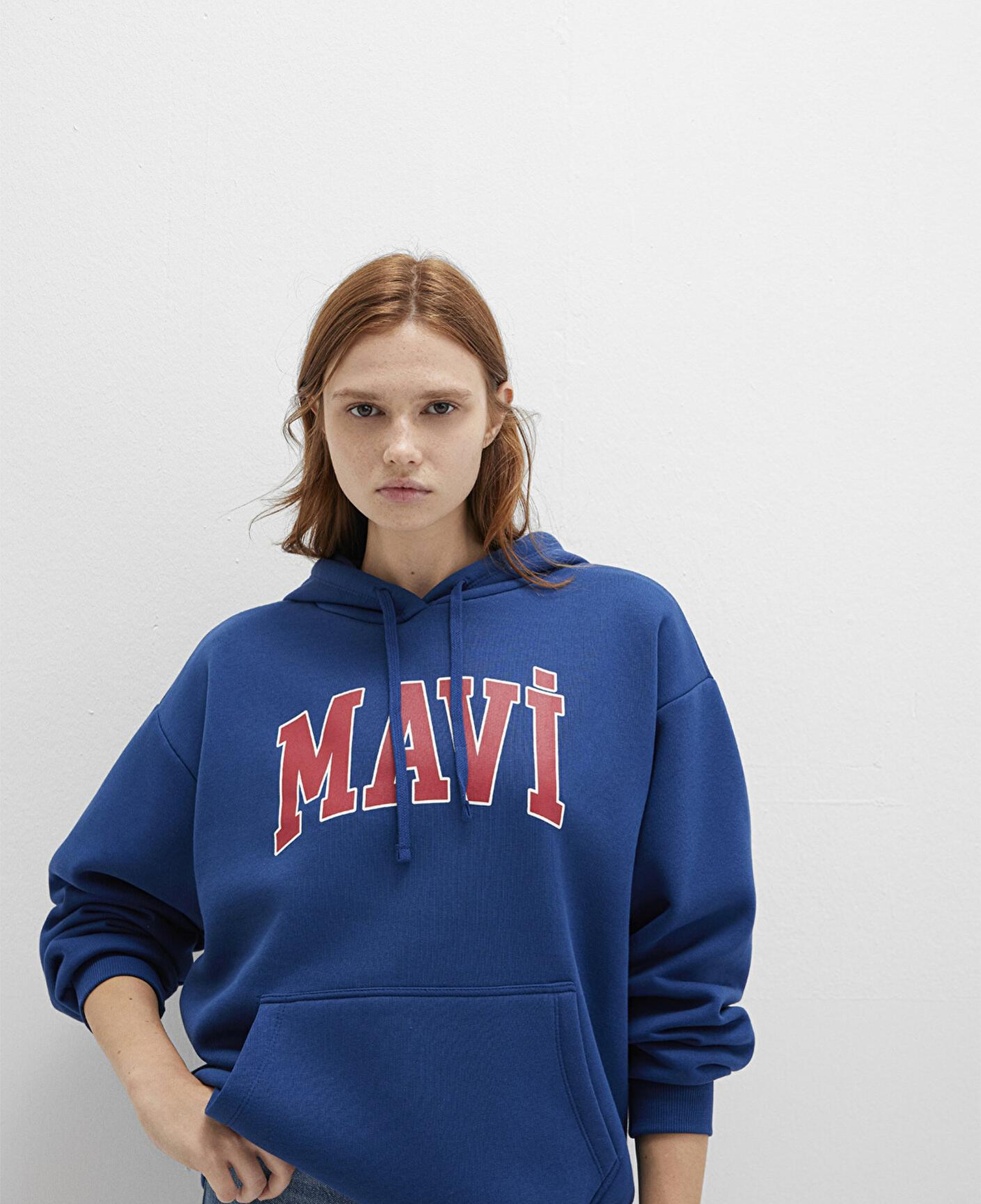 Mavi Mavi Logo Baskılı Kapüşonlu Lacivert Sweatshirt 1600361-82625
