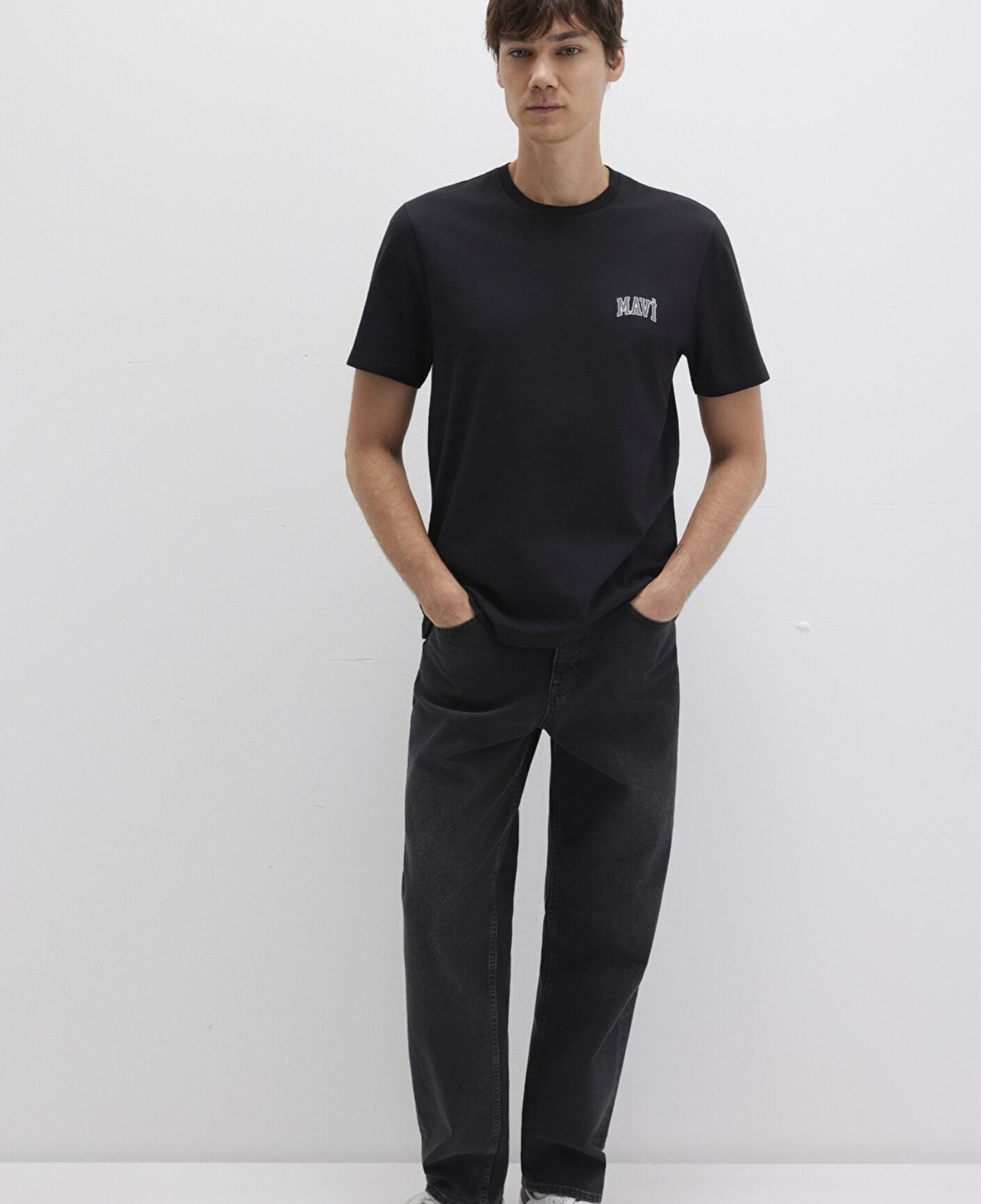 Mavi Mavi Logo Baskılı Siyah Tişört Regular Fit / Normal Kesim 0611714-900