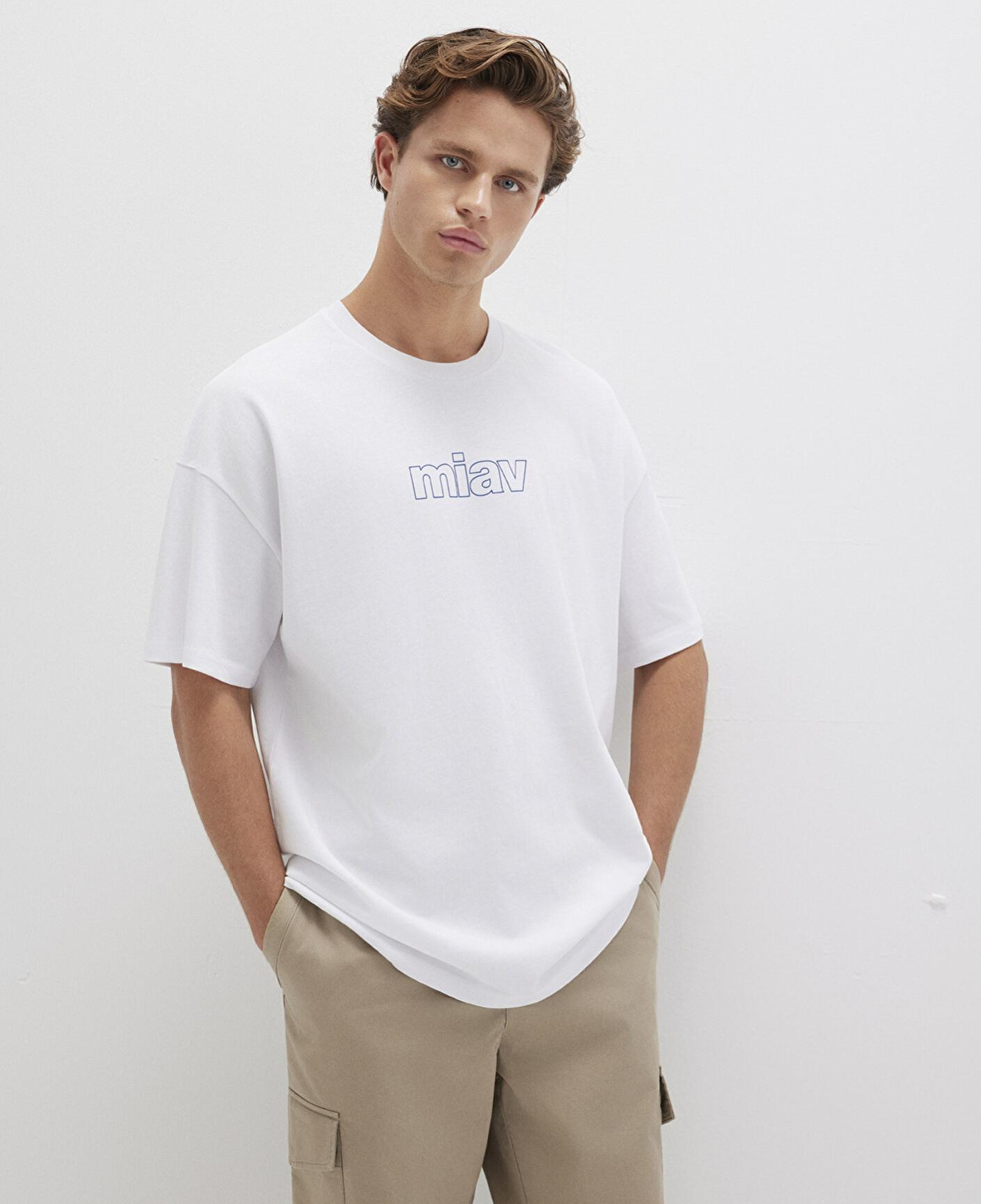 Mavi Miav Baskılı Oversize Beyaz Tişört Oversize / Geniş Kesim 0611704-620