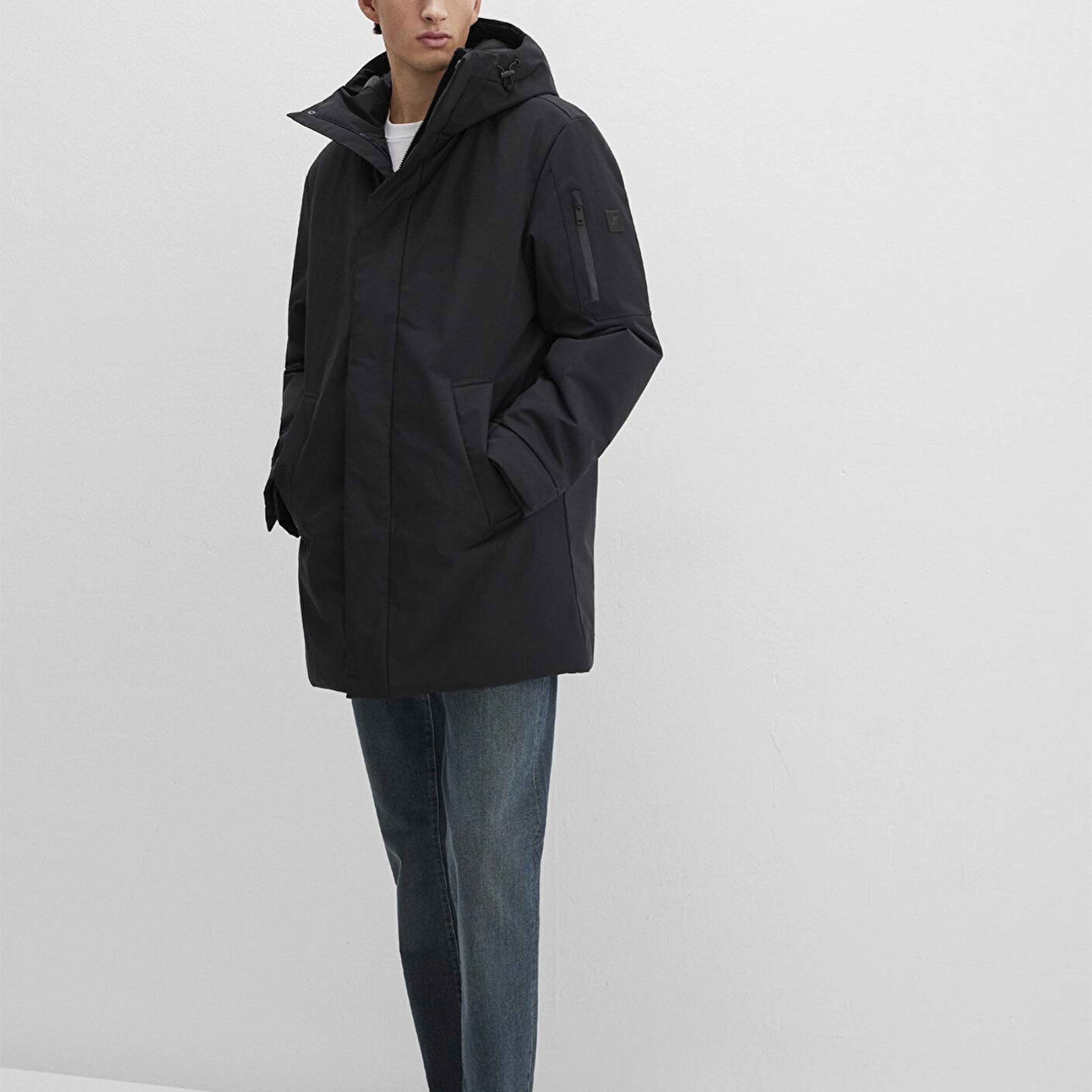 Mavi Mavi Black Kapüşonlu Siyah Parka Regular Fit / Normal Kesim 0110256-900