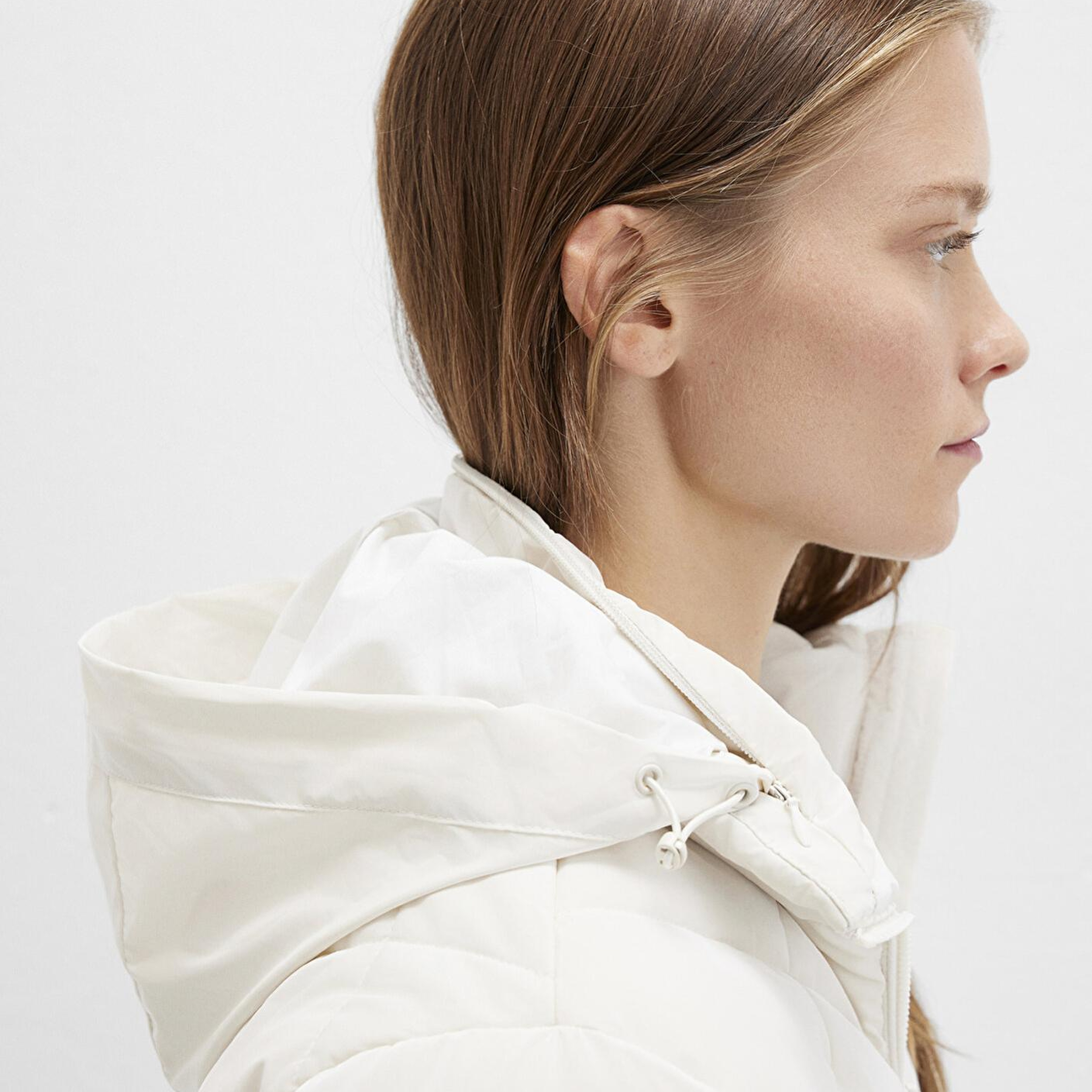 Mavi Su İtici Premium Kapitone Beyaz Şişme Mont 1110230-70057