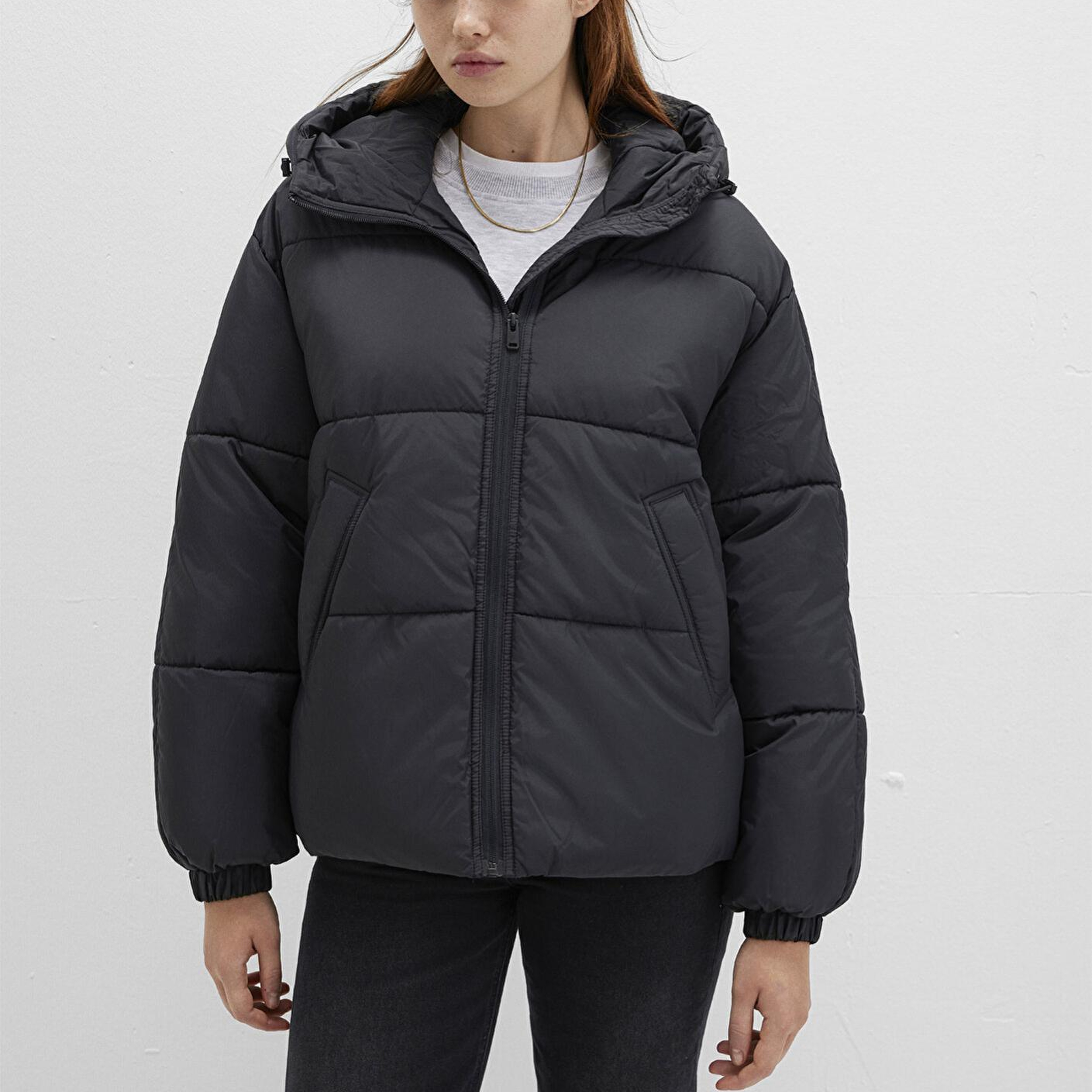 Mavi Su İtici Kapüşonlu Siyah Şişme Mont 1110199-900