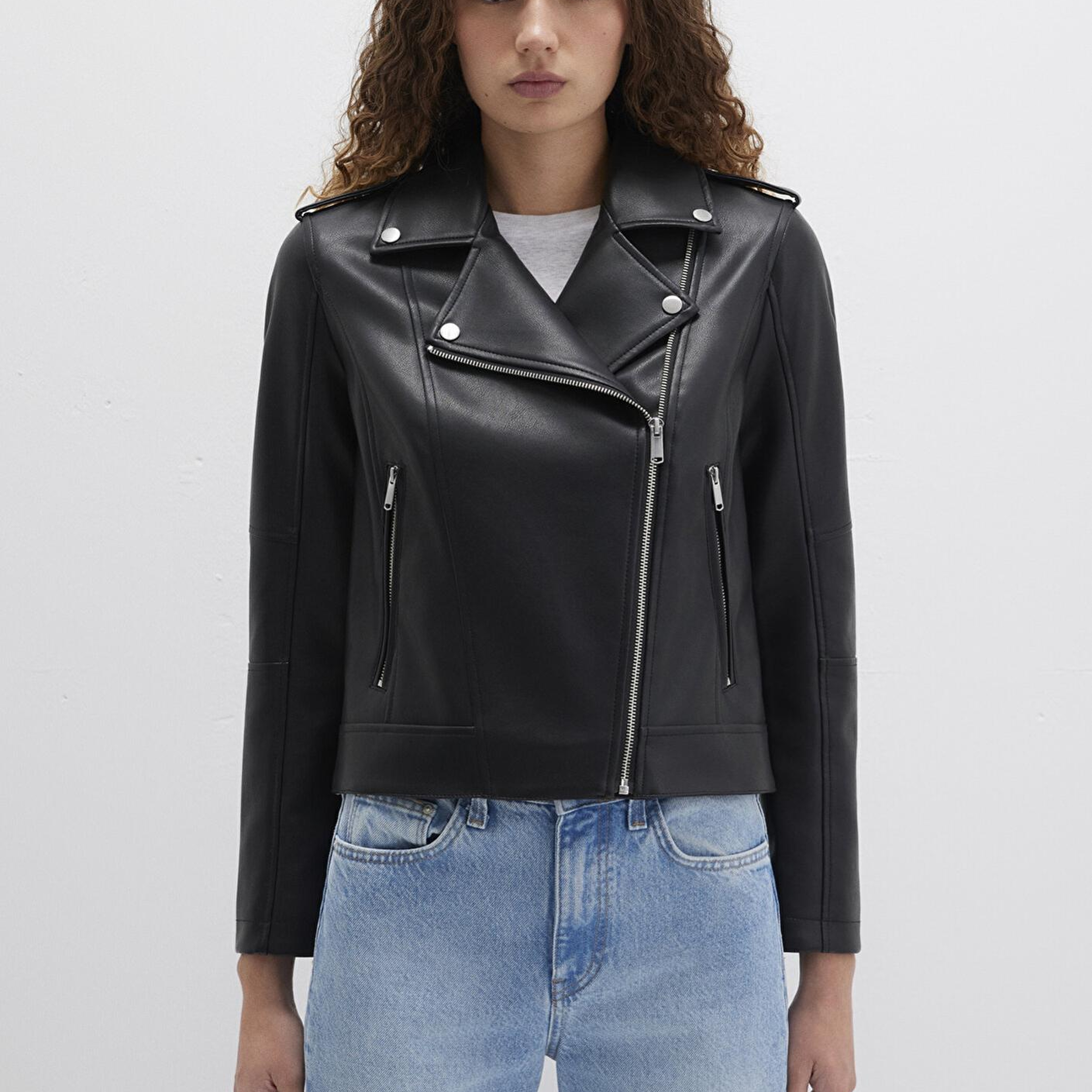 Mavi Biker Yaka Siyah Suni Deri Ceket Fitted / Vücuda Oturan Kesim 1110221-900