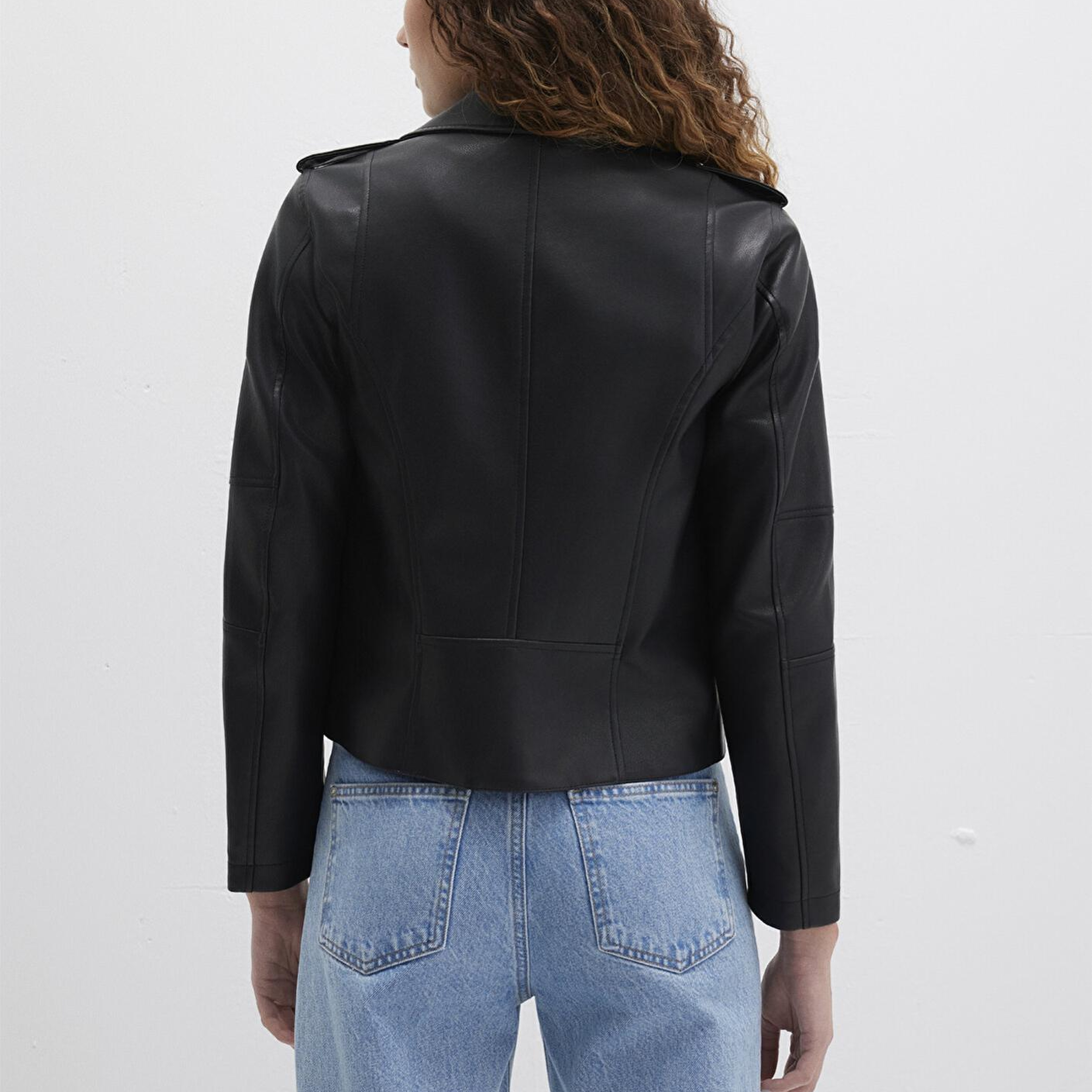 Mavi Biker Yaka Siyah Suni Deri Ceket Fitted / Vücuda Oturan Kesim 1110221-900