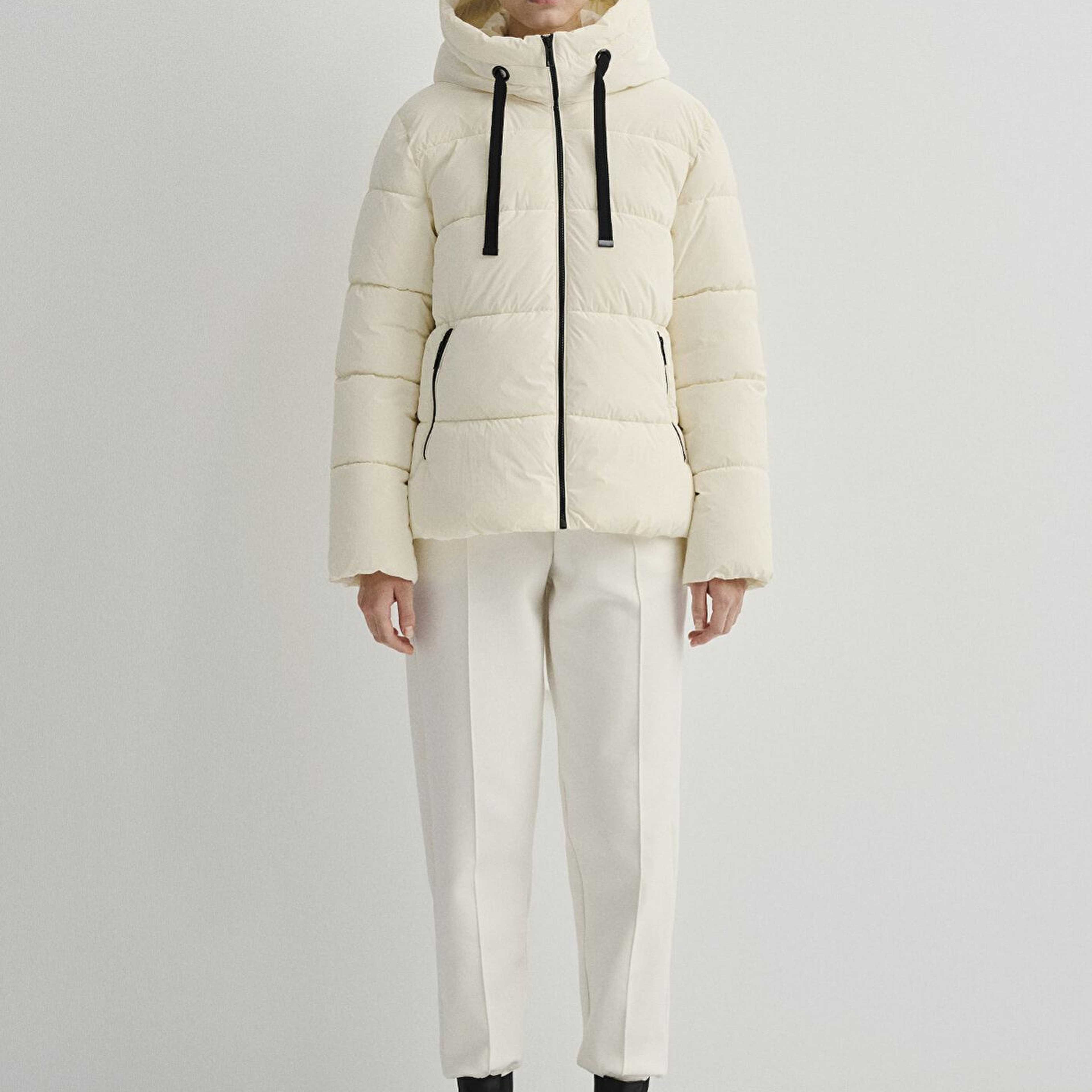 Mavi Kapüşonlu Ekru Şişme Mont 1110043-83043