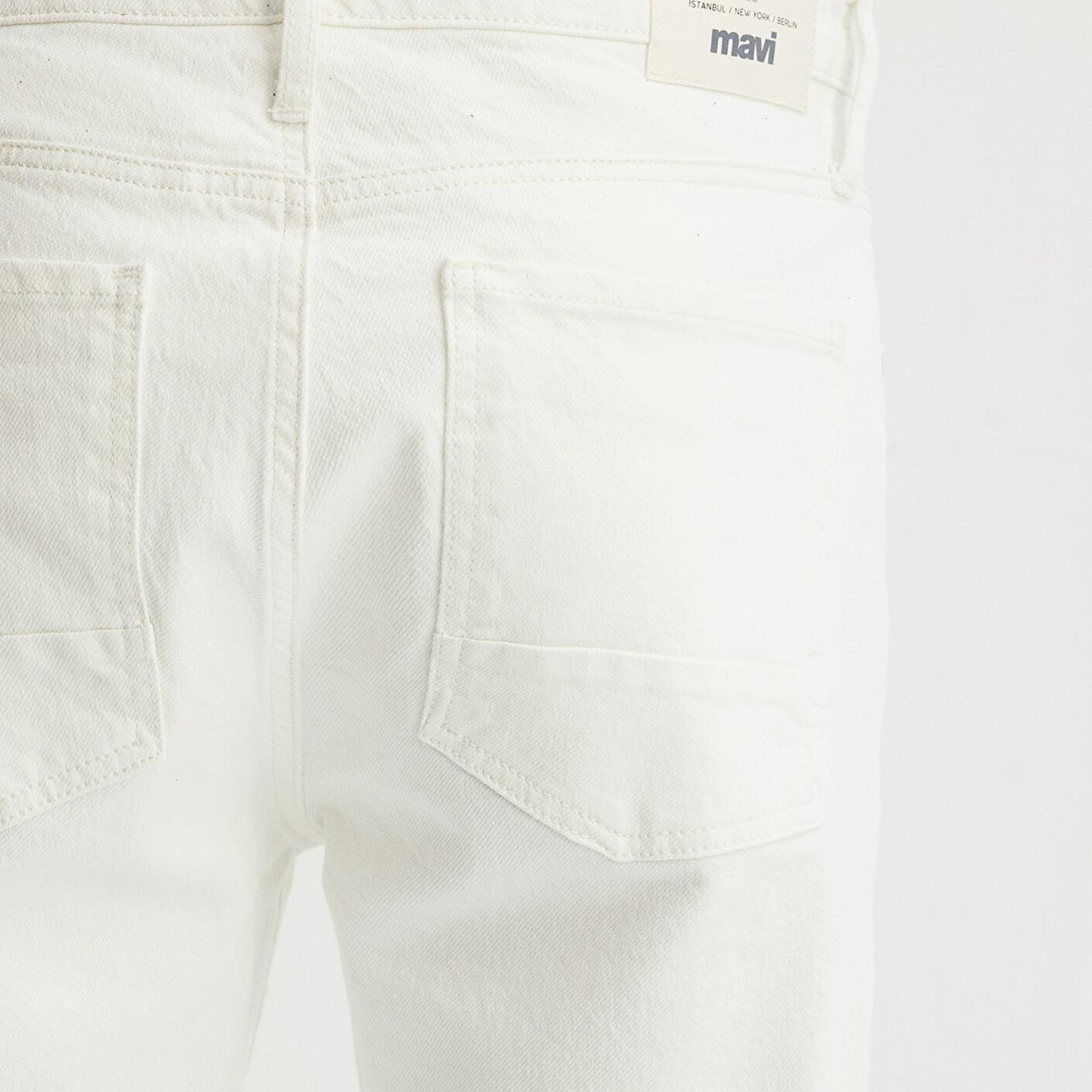 Mavi Milan Street Beyaz Jean Pantolon 0081084558