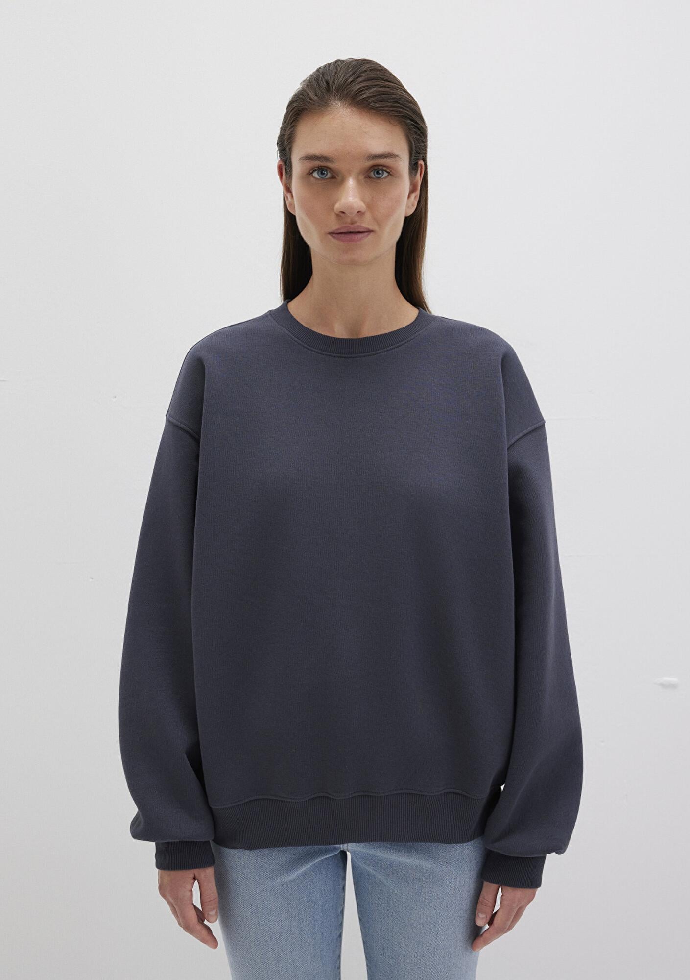 Mavi Bisiklet Yaka Lacivert Basic Sweatshirt 1610198-70726