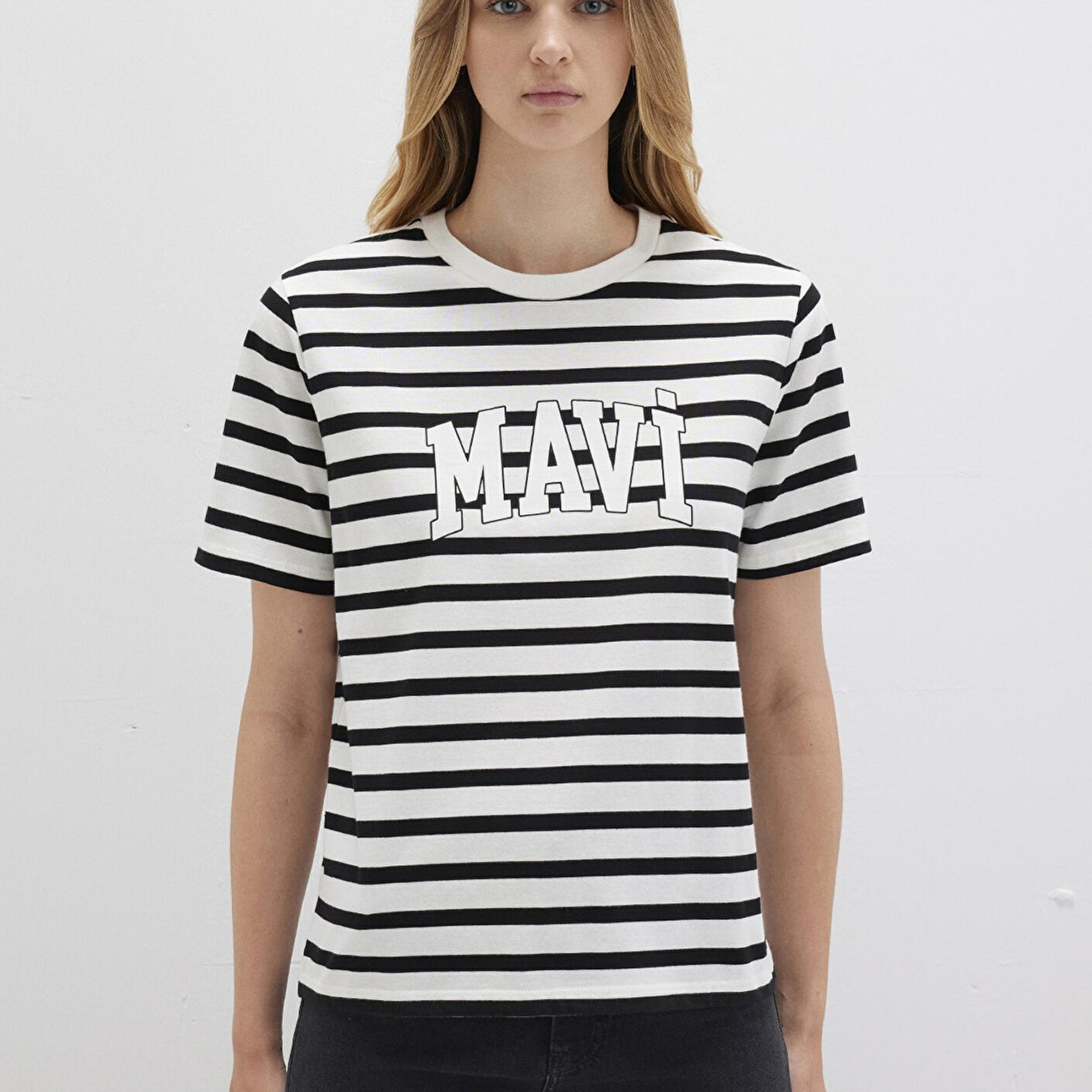 Mavi Mavi Logo Baskılı Siyah Çizgili Tişört Regular Fit / Normal Kesim 1611360-84041