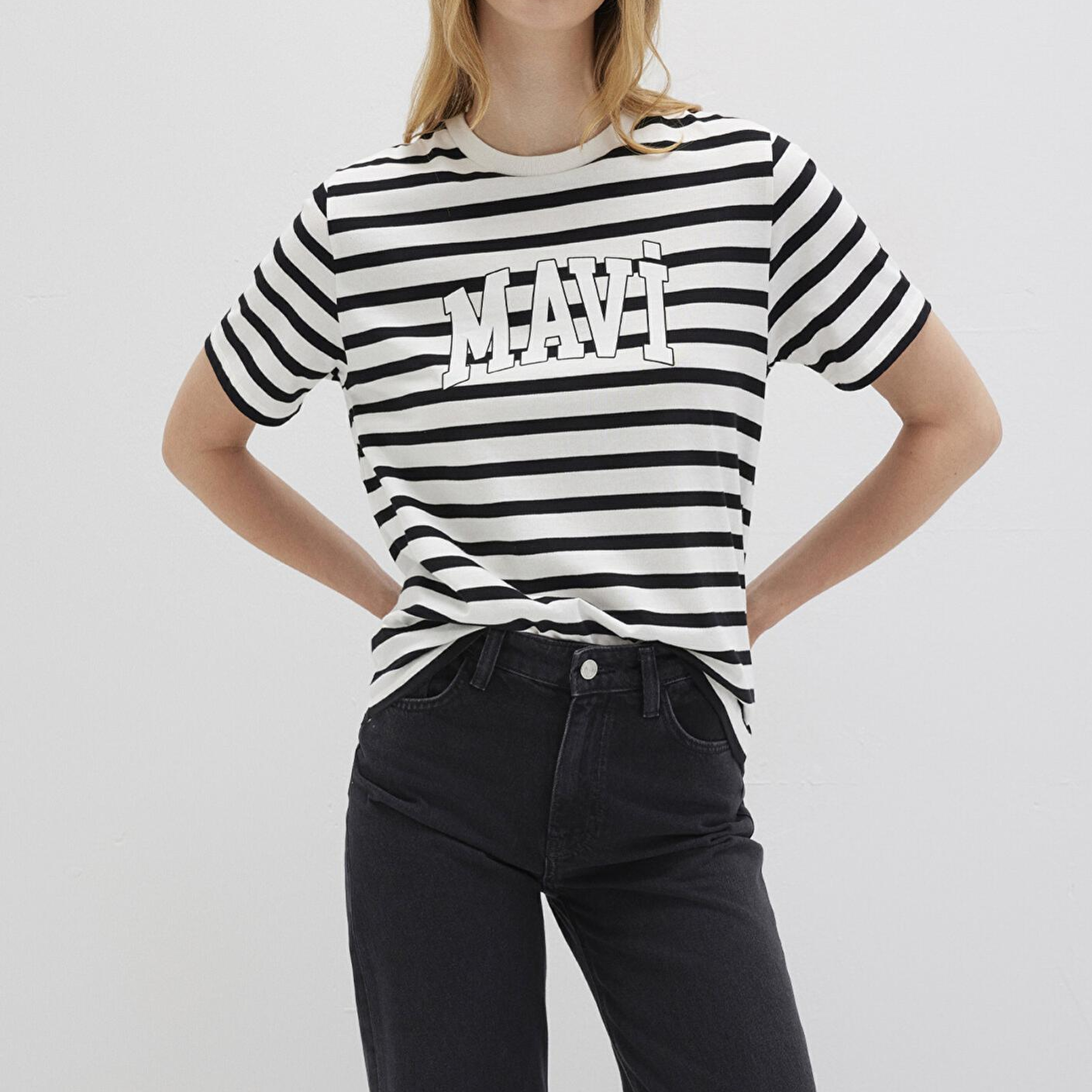 Mavi Mavi Logo Baskılı Siyah Çizgili Tişört Regular Fit / Normal Kesim 1611360-84041