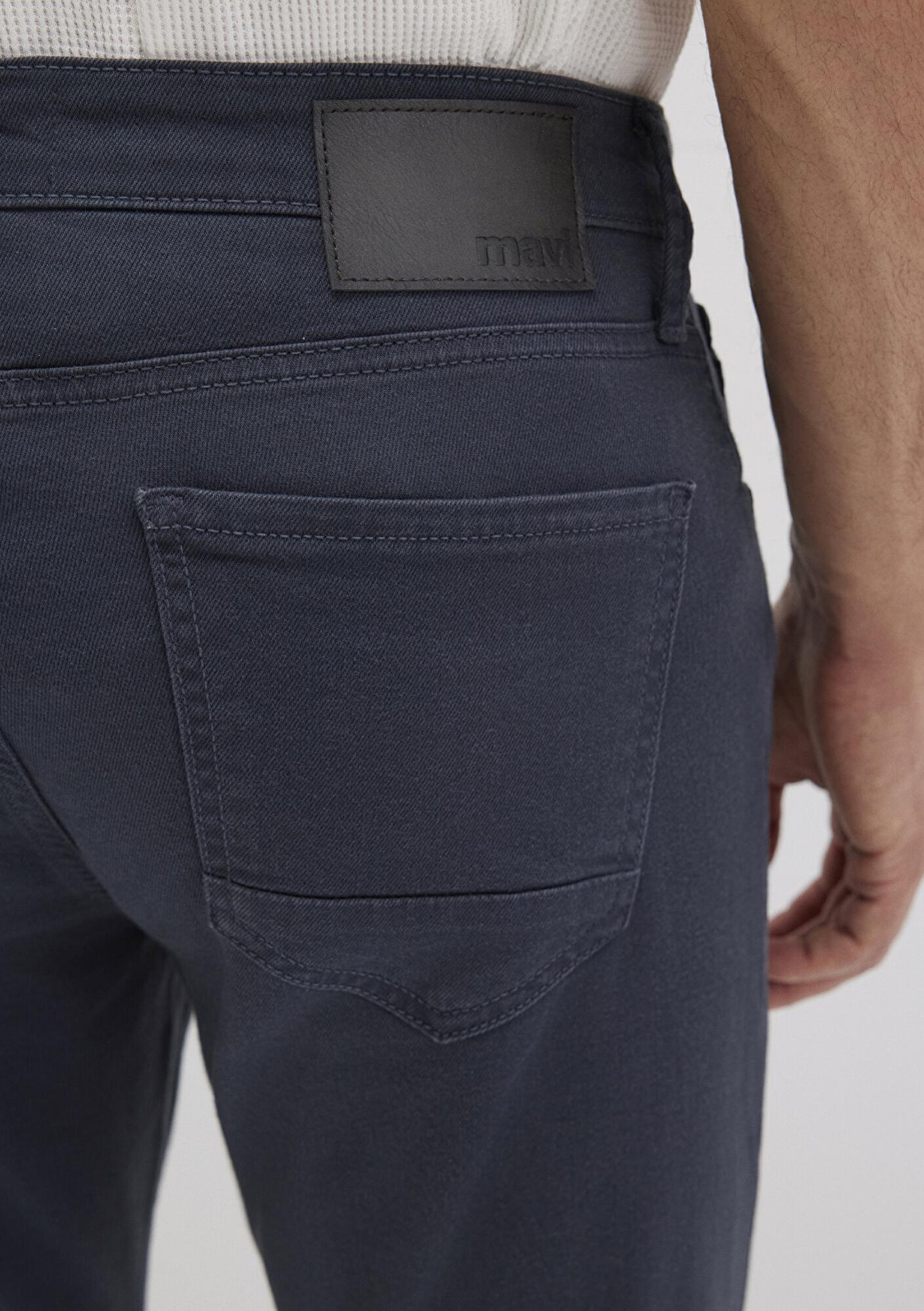 Mavi Marcus Lacivert Yıkamalı Comfort Gabardin Pantolon 0035132609