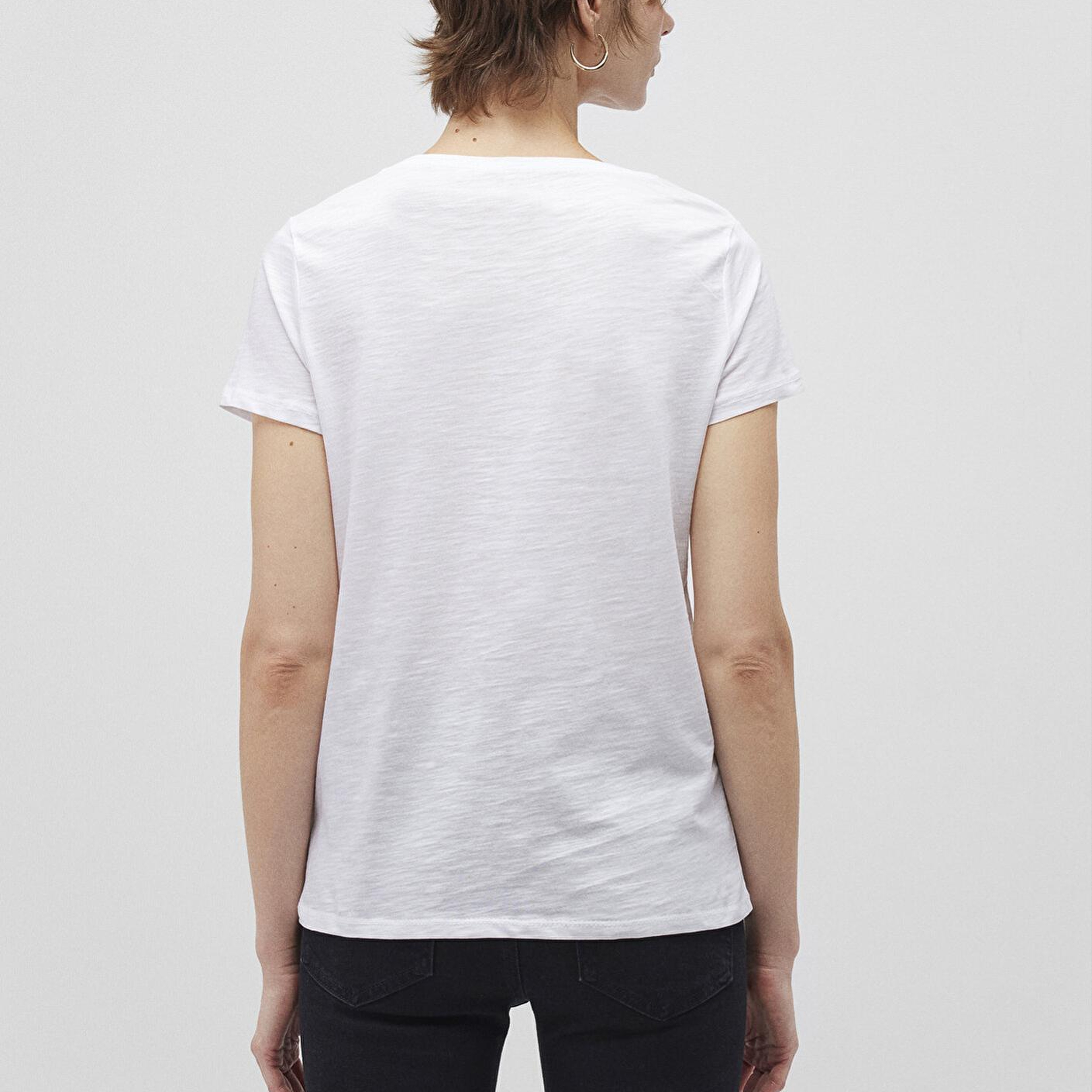 Mavi 2li Siyah Beyaz Kadın V Yaka Basic Tişört Slim Fit / Dar Kesim 1611371-900