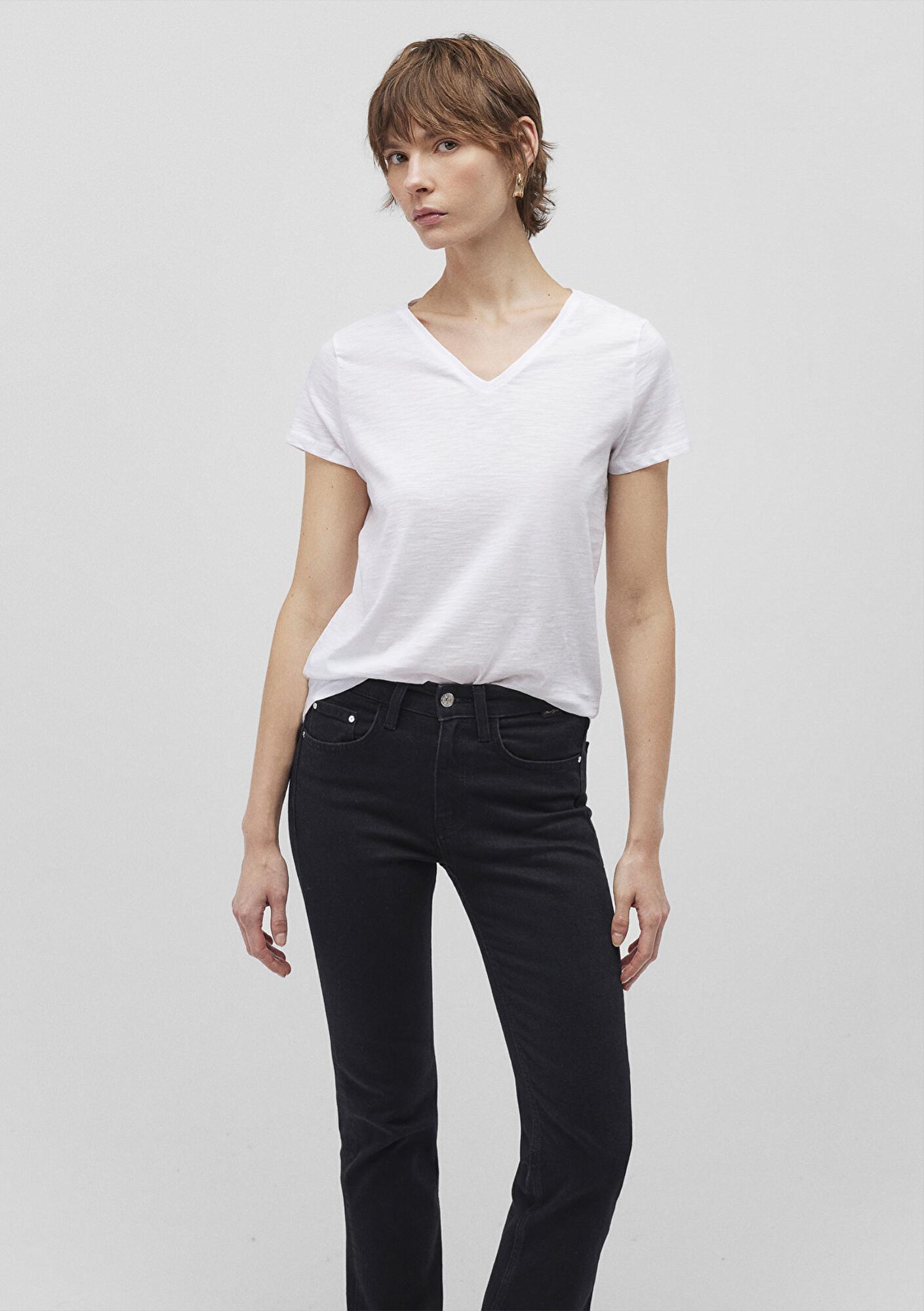 Mavi 2li Siyah Beyaz Kadın V Yaka Basic Tişört Slim Fit / Dar Kesim 1611371-900