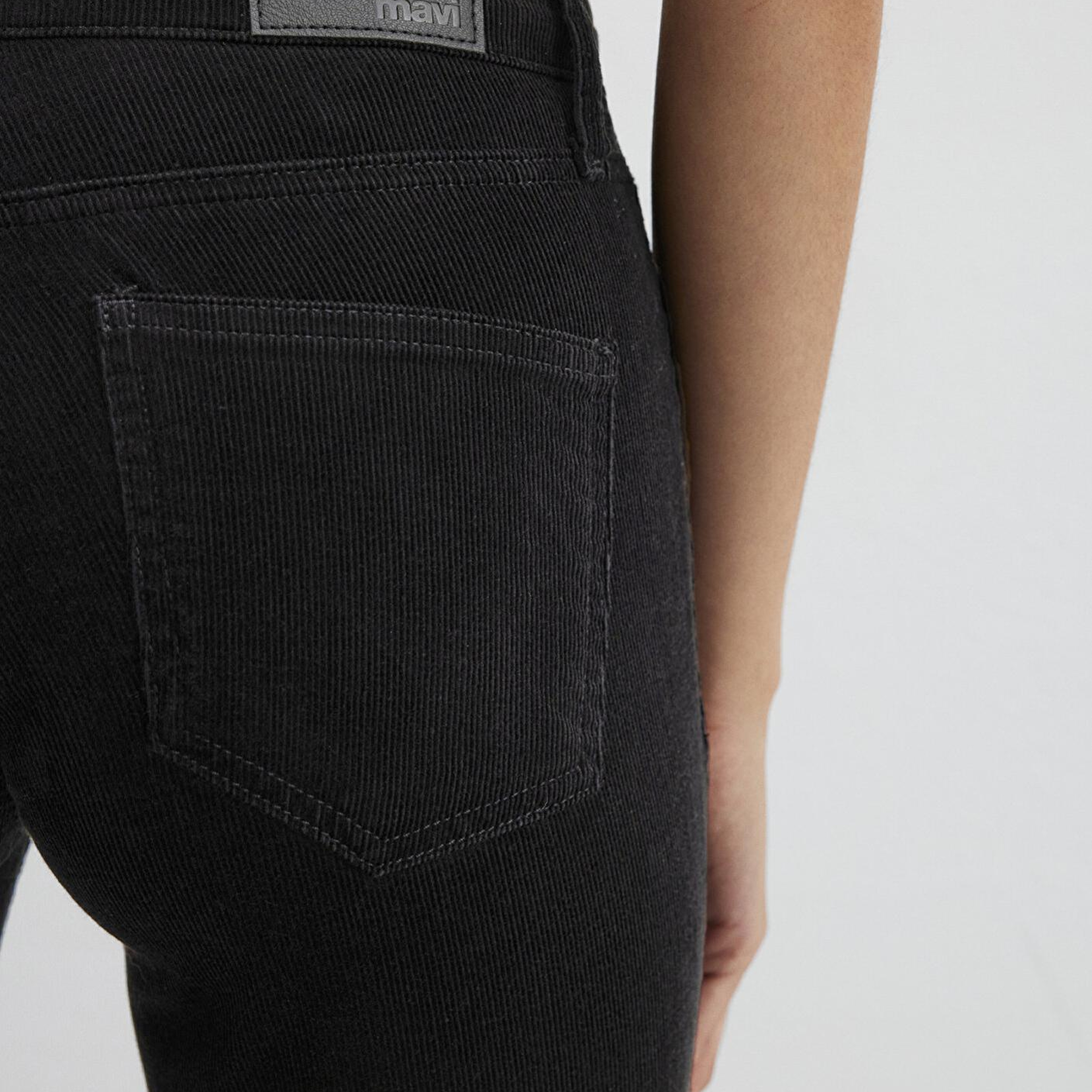 Mavi Mona Siyah Kadife Pantolon 1049782991