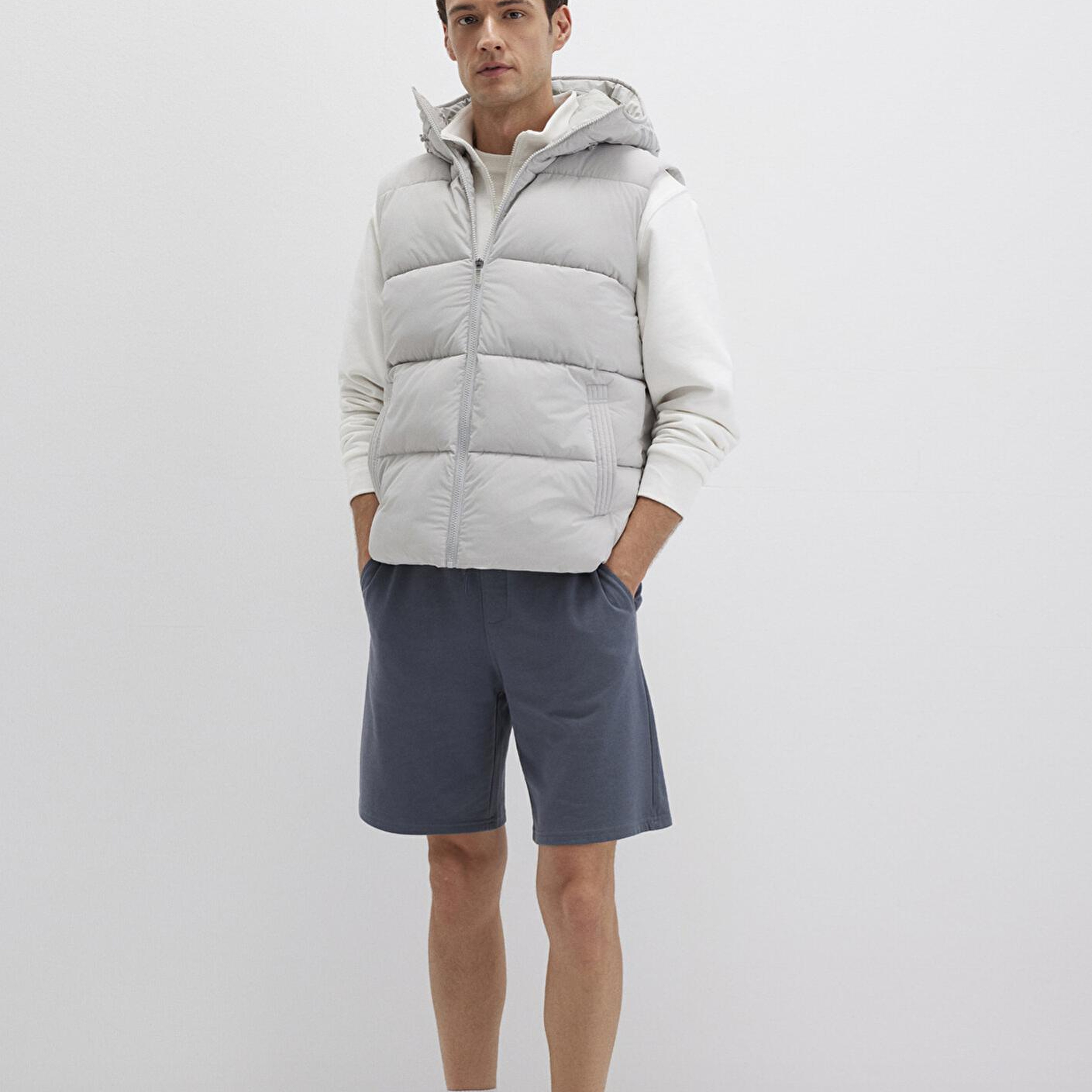 Mavi Kapüşonlu Açık Gri Şişme Yelek Regular Fit / Normal Kesim 0110089-70075