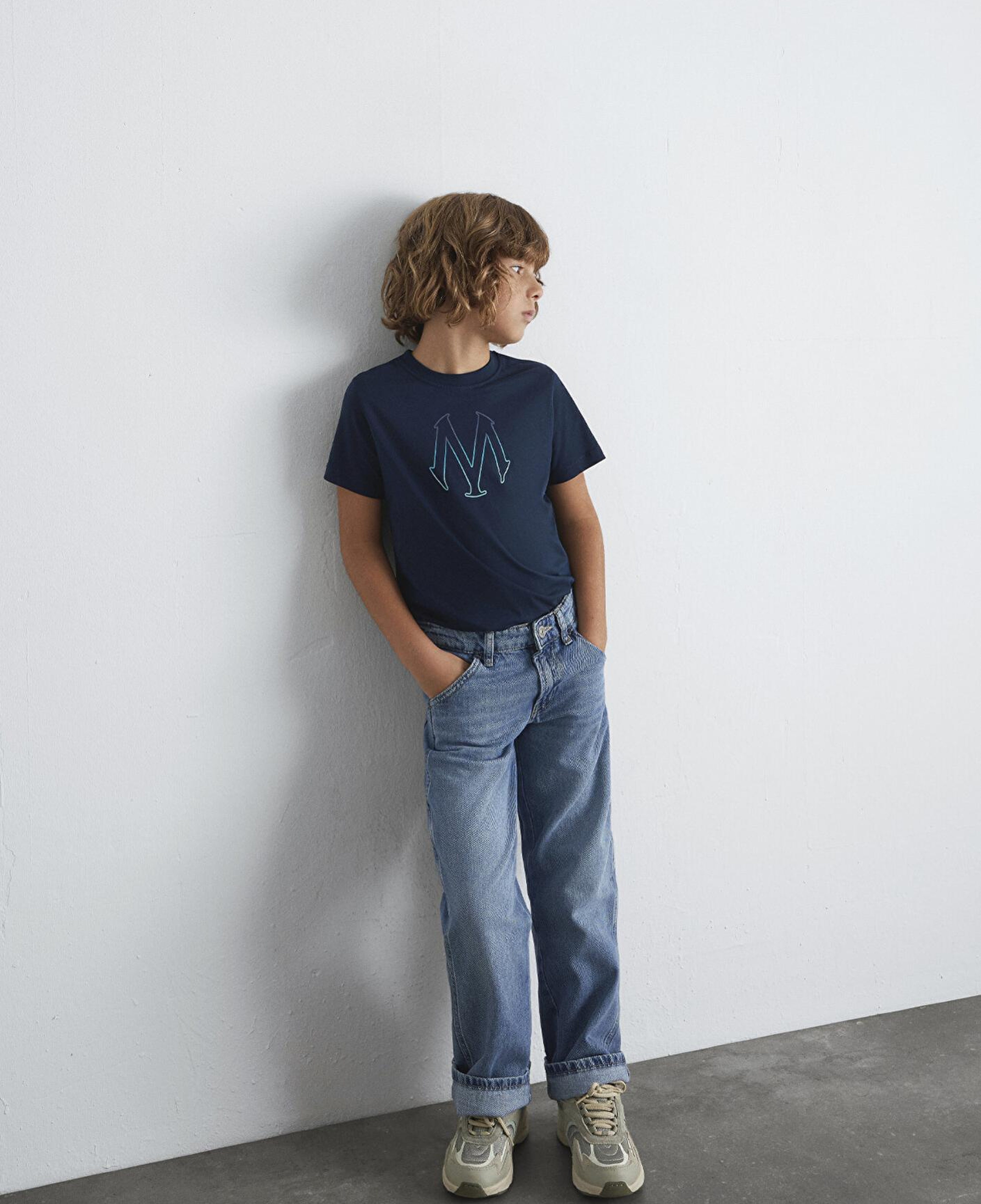 Mavi Mühür Logo Baskılı Lacivert Tişört Regular Fit / Normal Kesim 6610044-70490