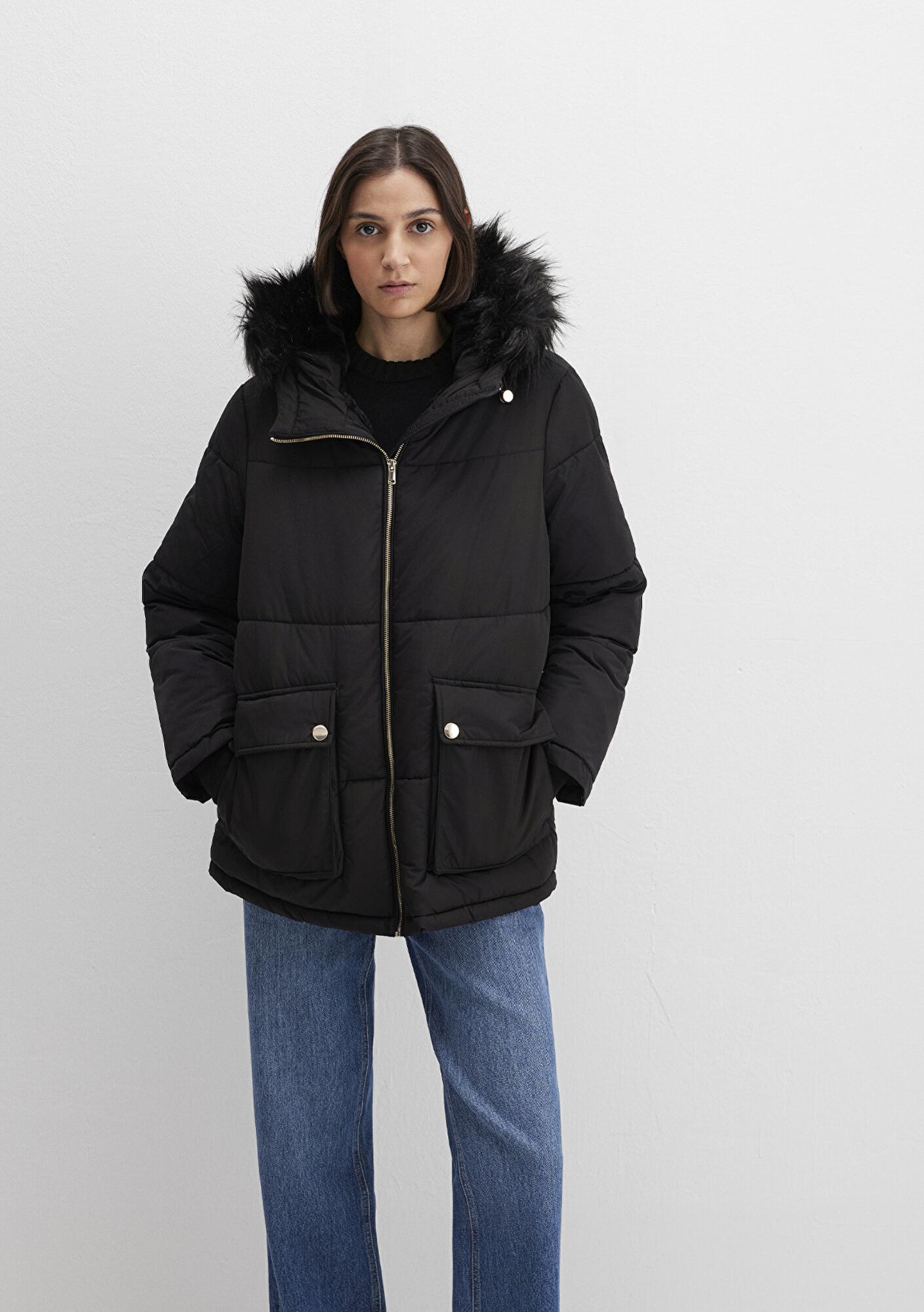 Mavi Suni Kürk Detaylı Siyah Şişme Mont 1110100-900