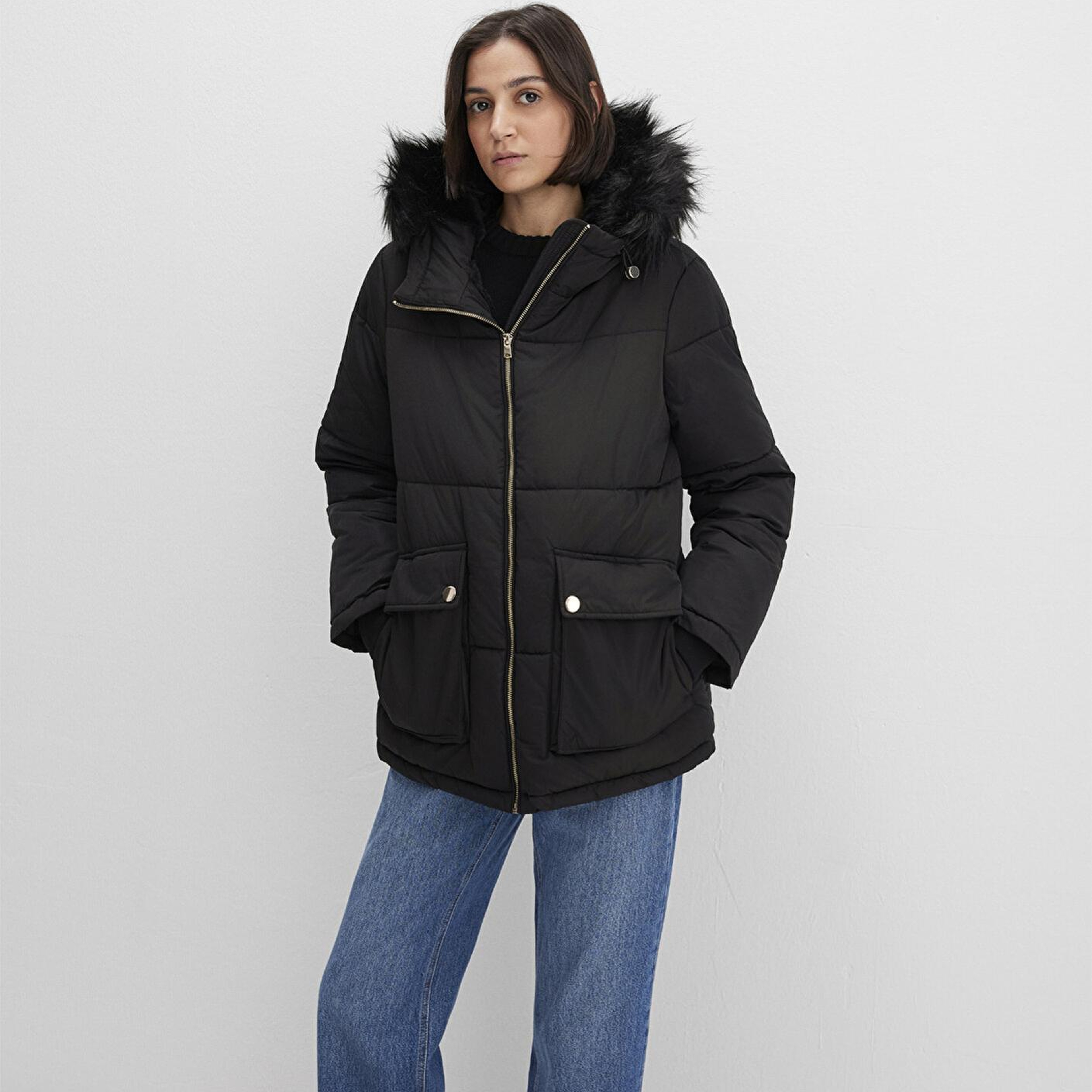 Mavi Suni Kürk Detaylı Siyah Şişme Mont 1110100-900