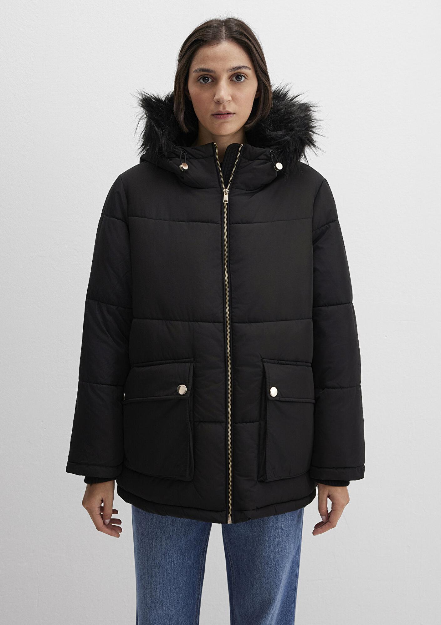 Mavi Suni Kürk Detaylı Siyah Şişme Mont 1110100-900