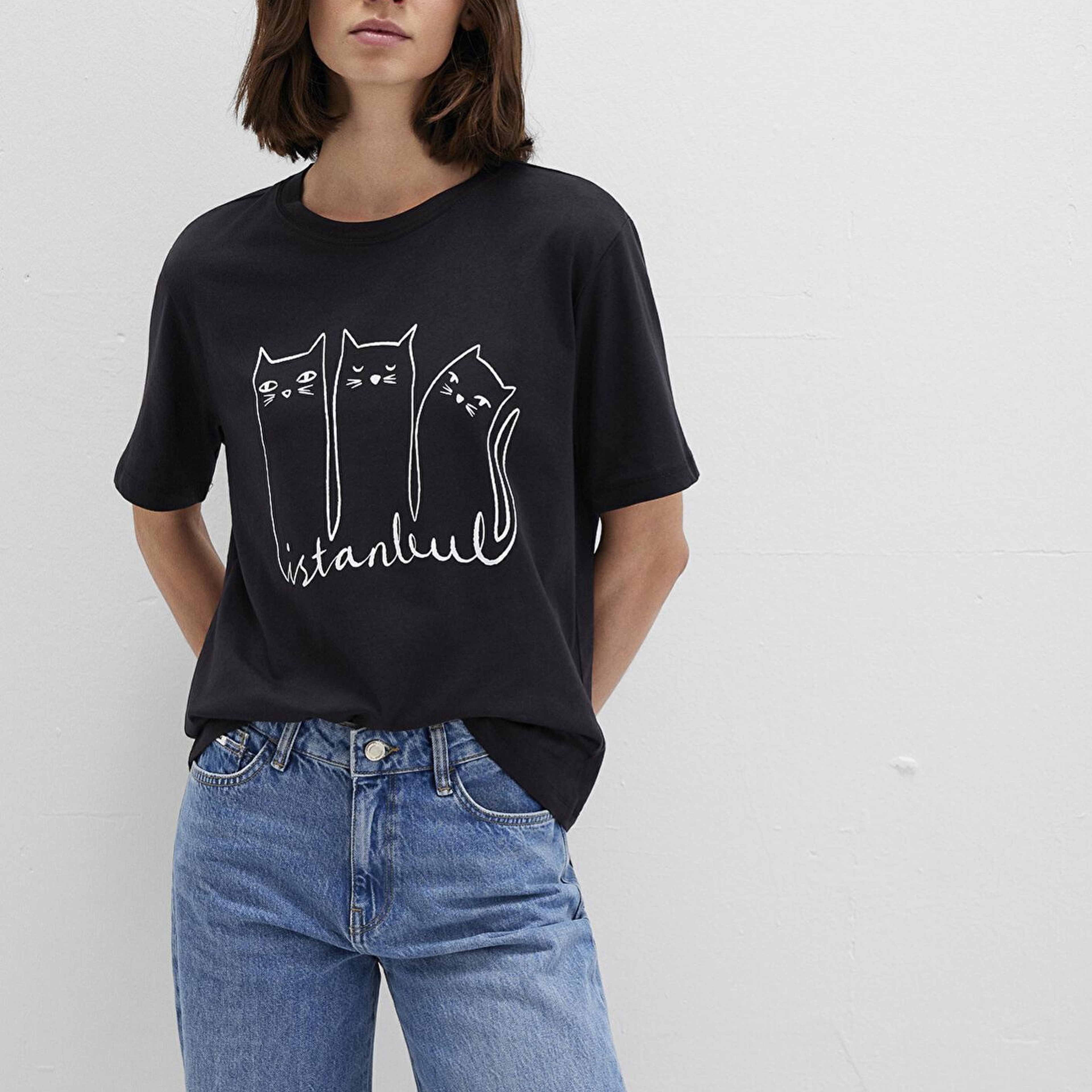 Mavi Kedi Baskılı Antrasit İstanbul Tişört Regular Fit / Normal Kesim 1610674-70087