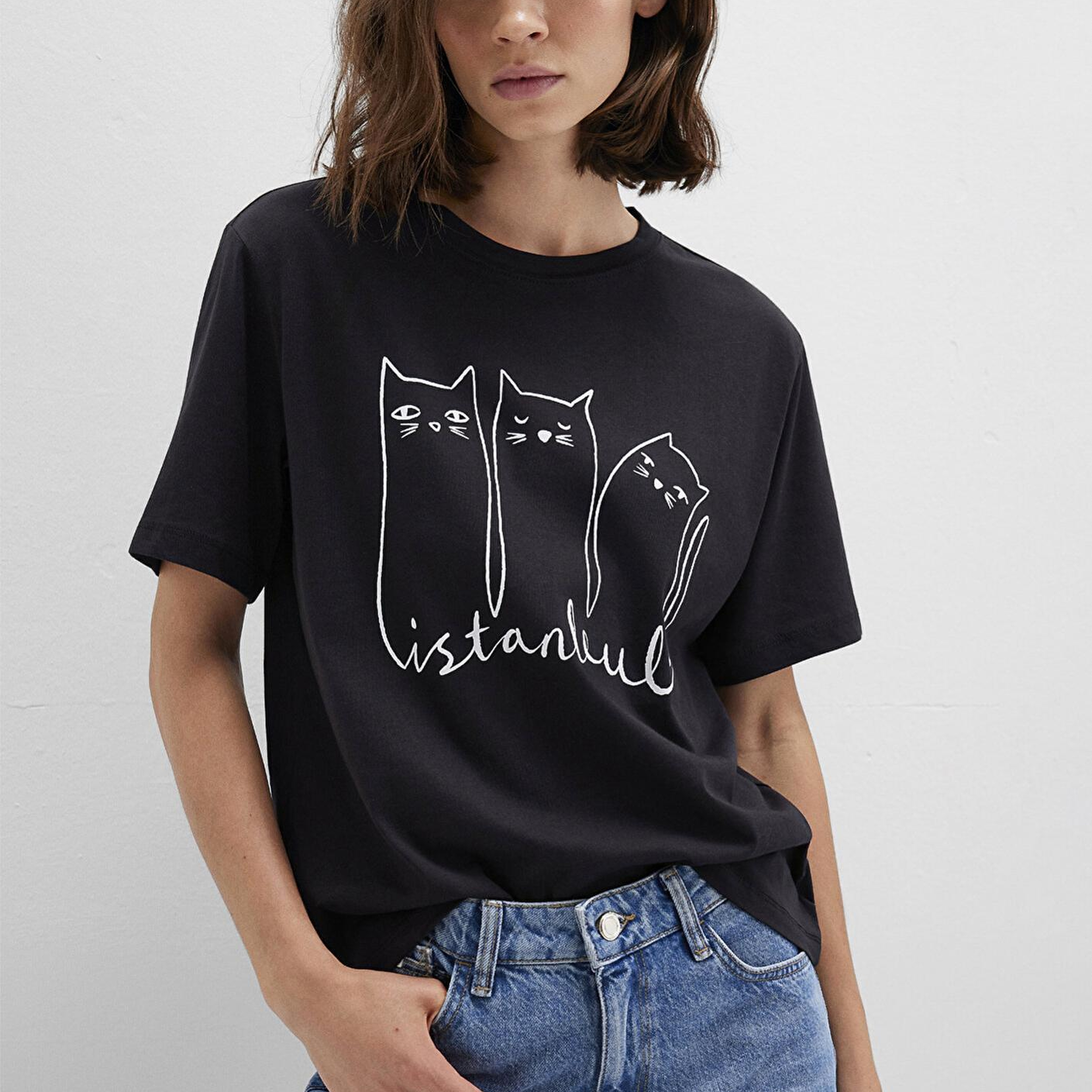Mavi Kedi Baskılı Antrasit İstanbul Tişört Regular Fit / Normal Kesim 1610674-70087