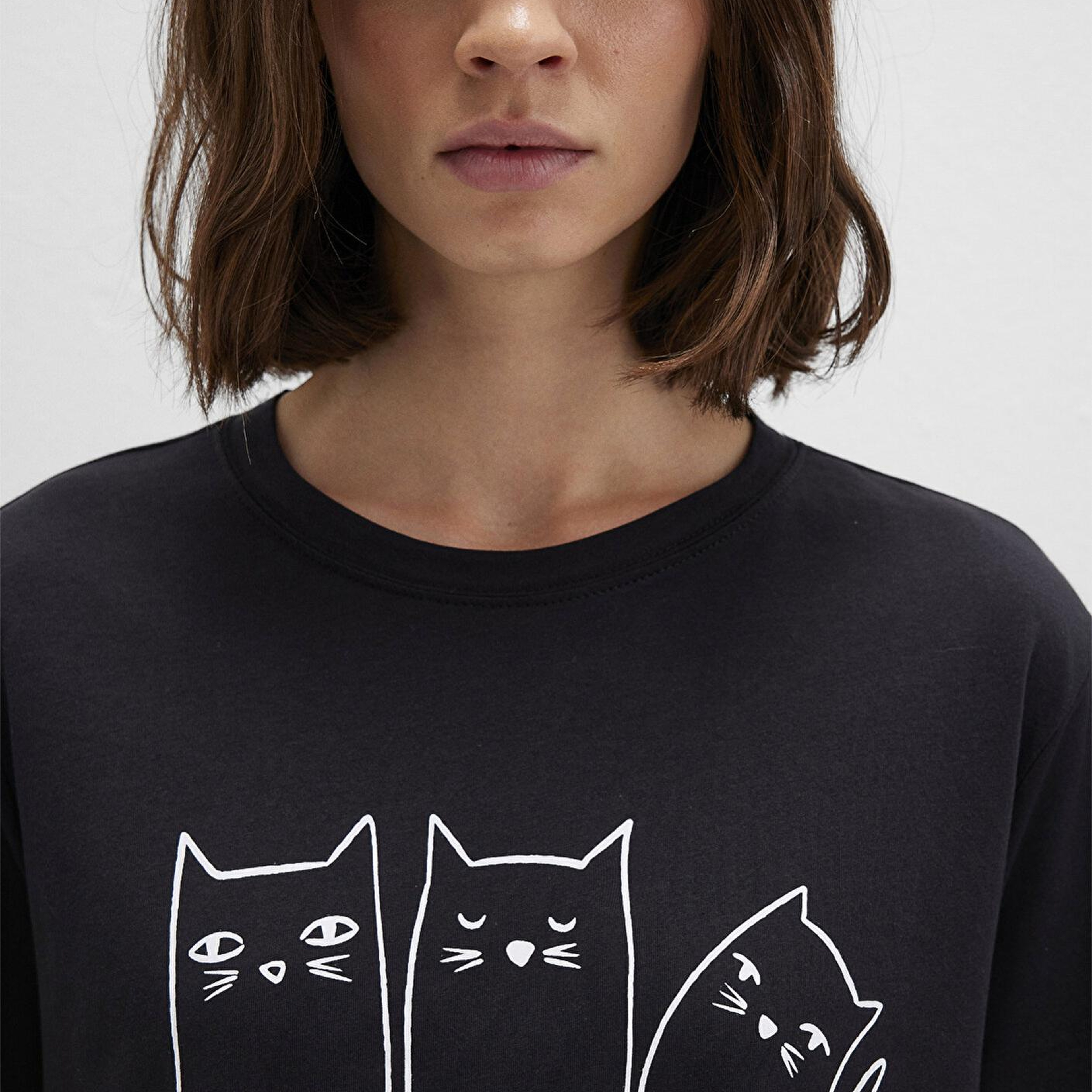 Mavi Kedi Baskılı Antrasit İstanbul Tişört Regular Fit / Normal Kesim 1610674-70087