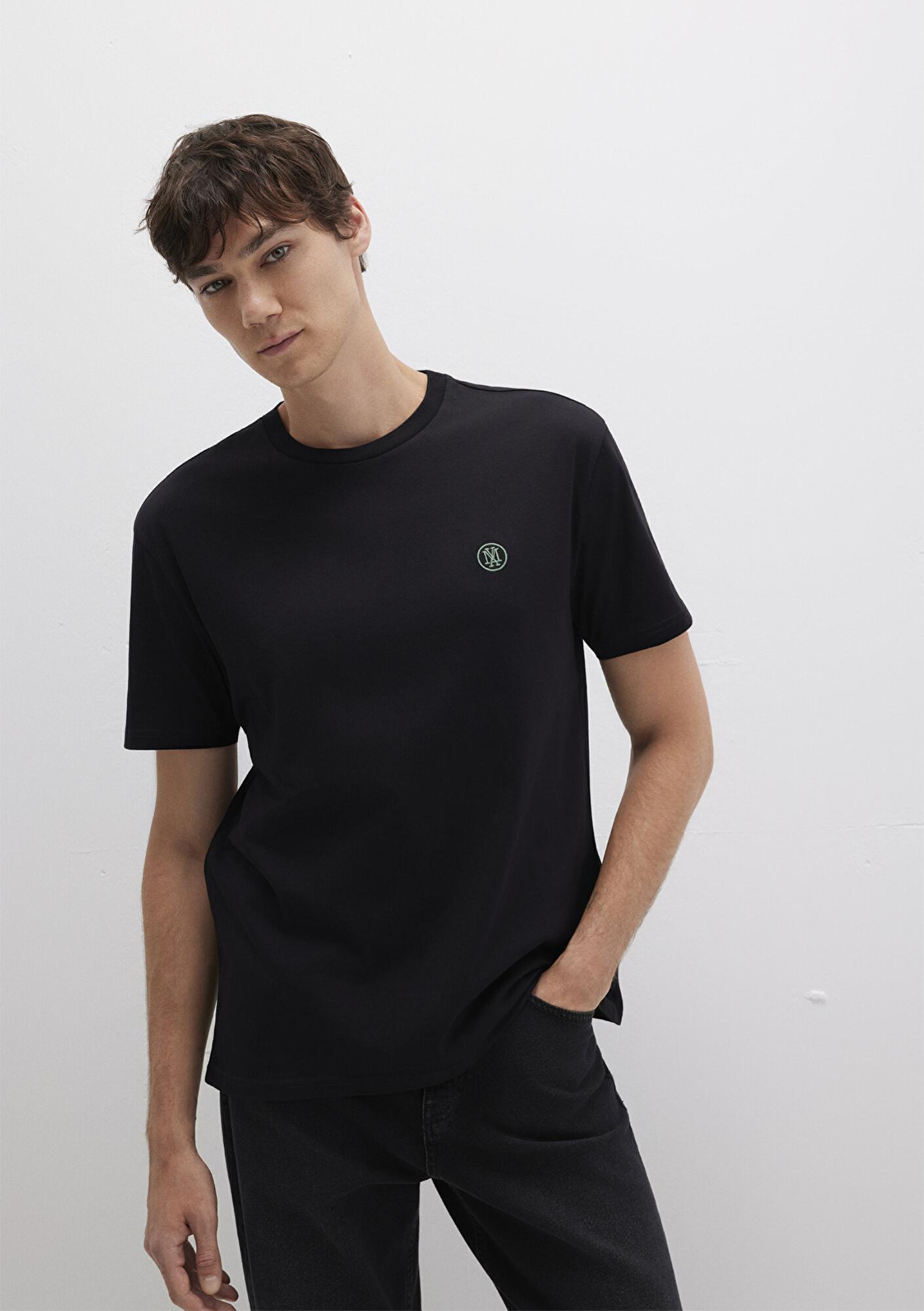 Mavi Mavi Logo İşlemeli Siyah Basic Tişört Loose Fit / Bol Rahat Kesim 067074-900