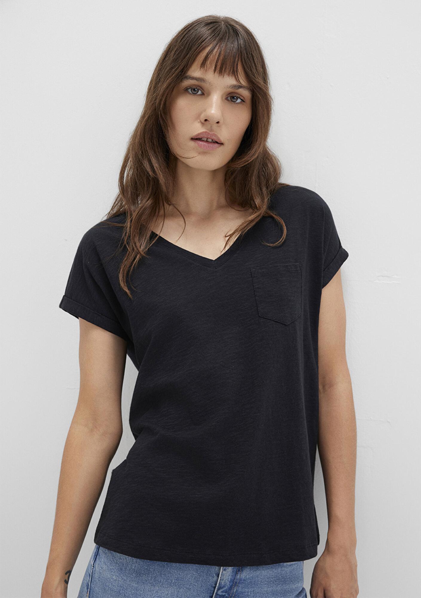 Mavi V Yaka Siyah Basic Tişört Loose Fit / Bol Rahat Kesim 1600961-900