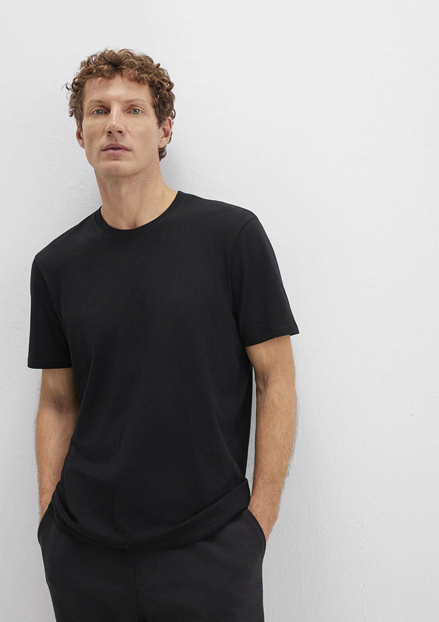 Mavi Stretch Siyah Basic Tişört Regular Fit / Normal Kesim 0610252-900